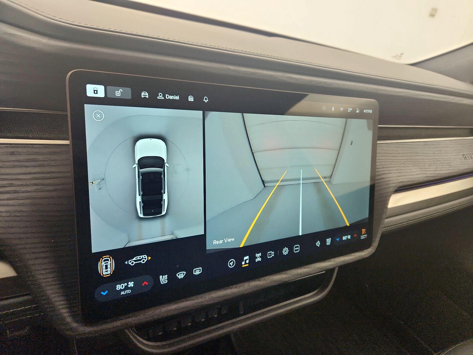 Thumbnail: 2024 Rivian R1S - 14