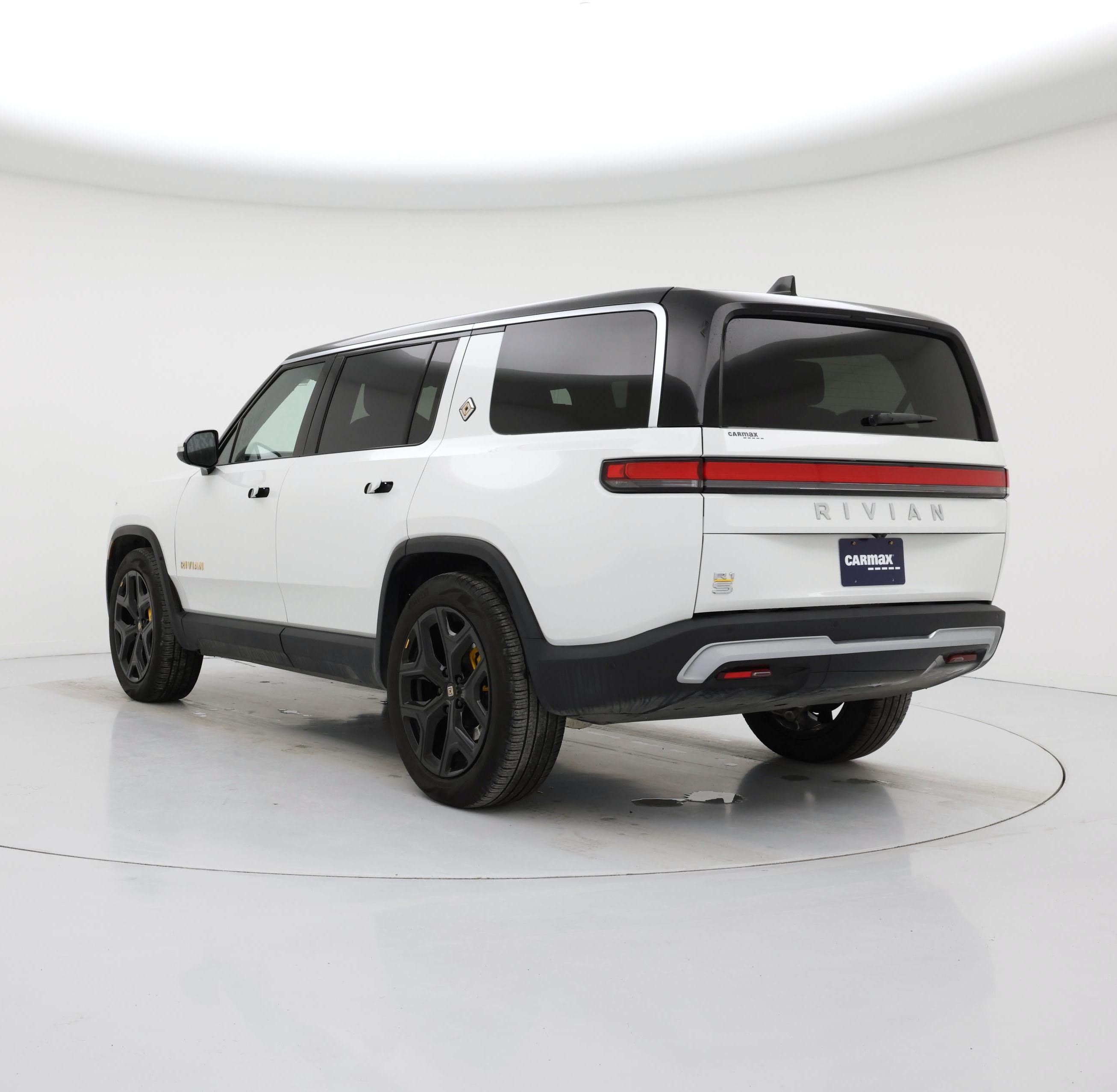 Thumbnail: 2024 Rivian R1S - 2