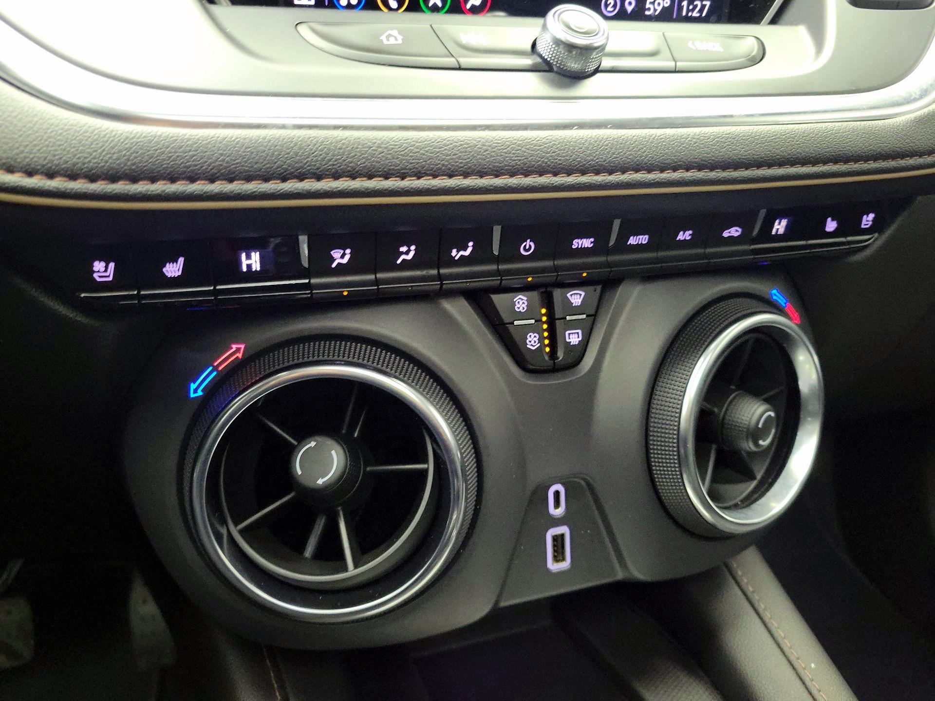 Thumbnail: 2021 Chevrolet Blazer - 17