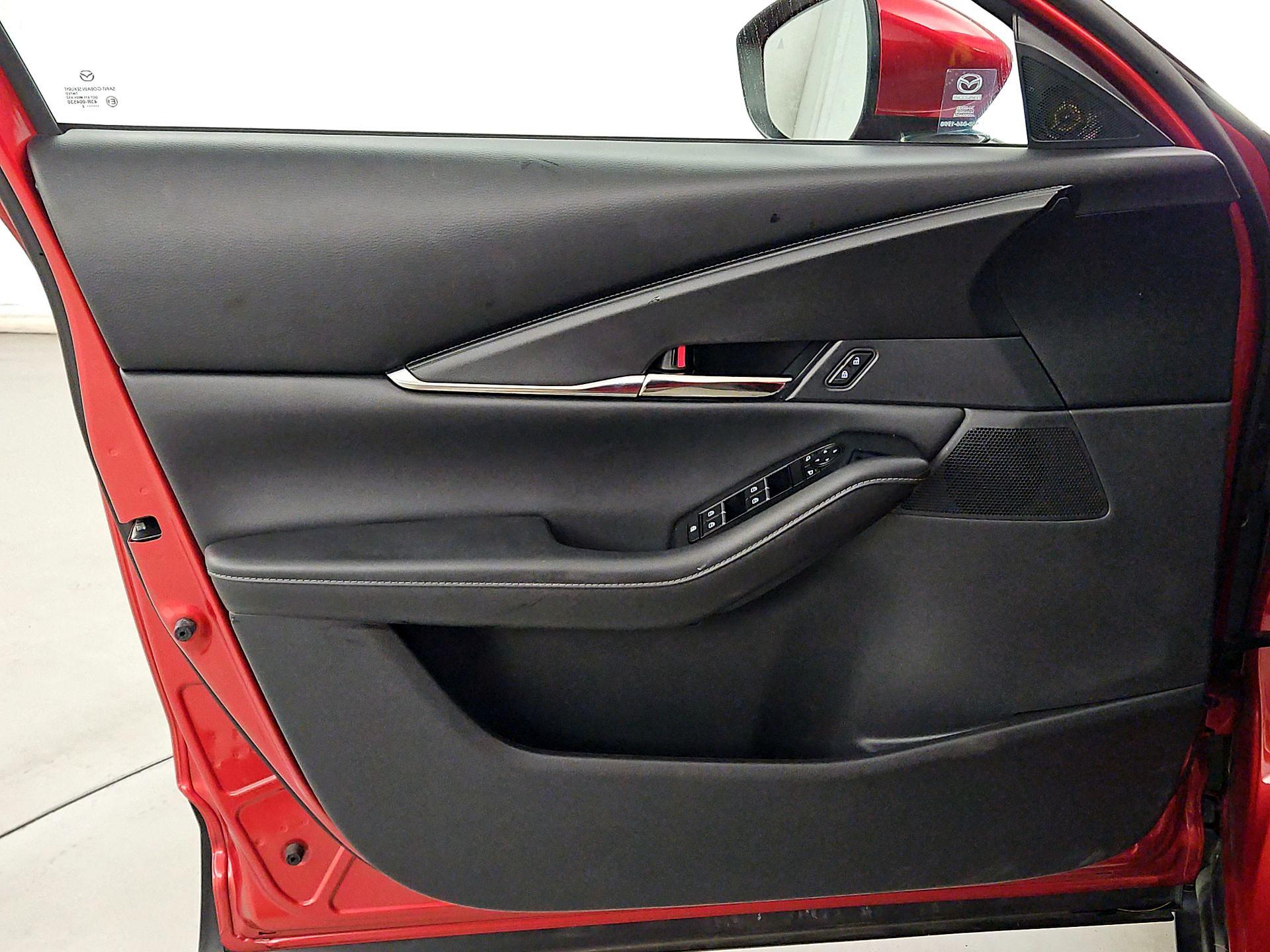 Thumbnail: 2022 Mazda CX-30 - 12