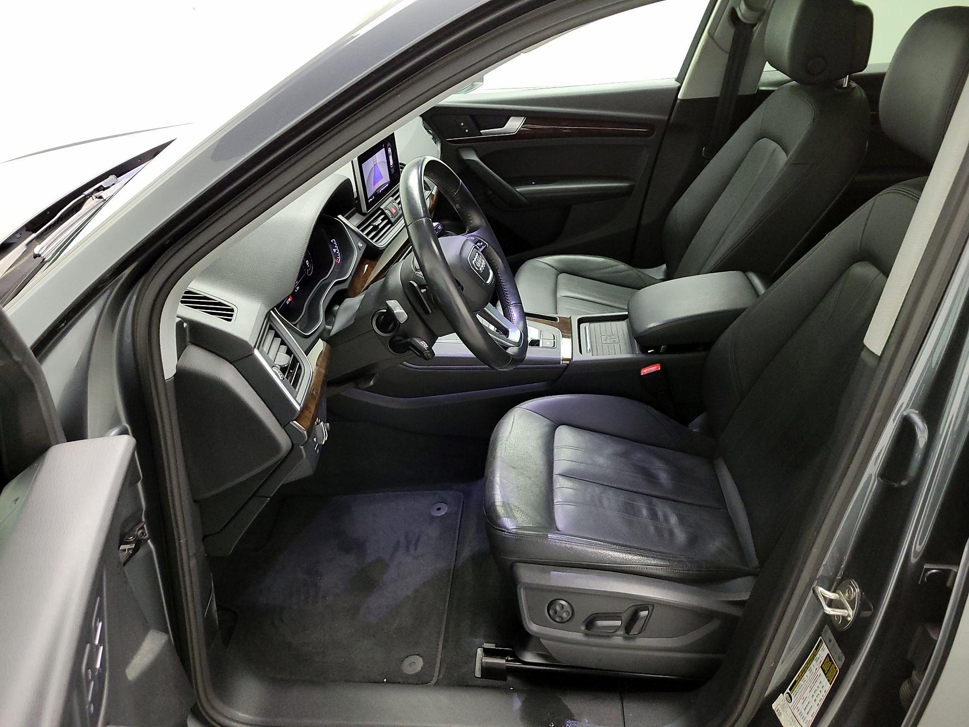 Thumbnail: 2020 Audi Q5 - 11