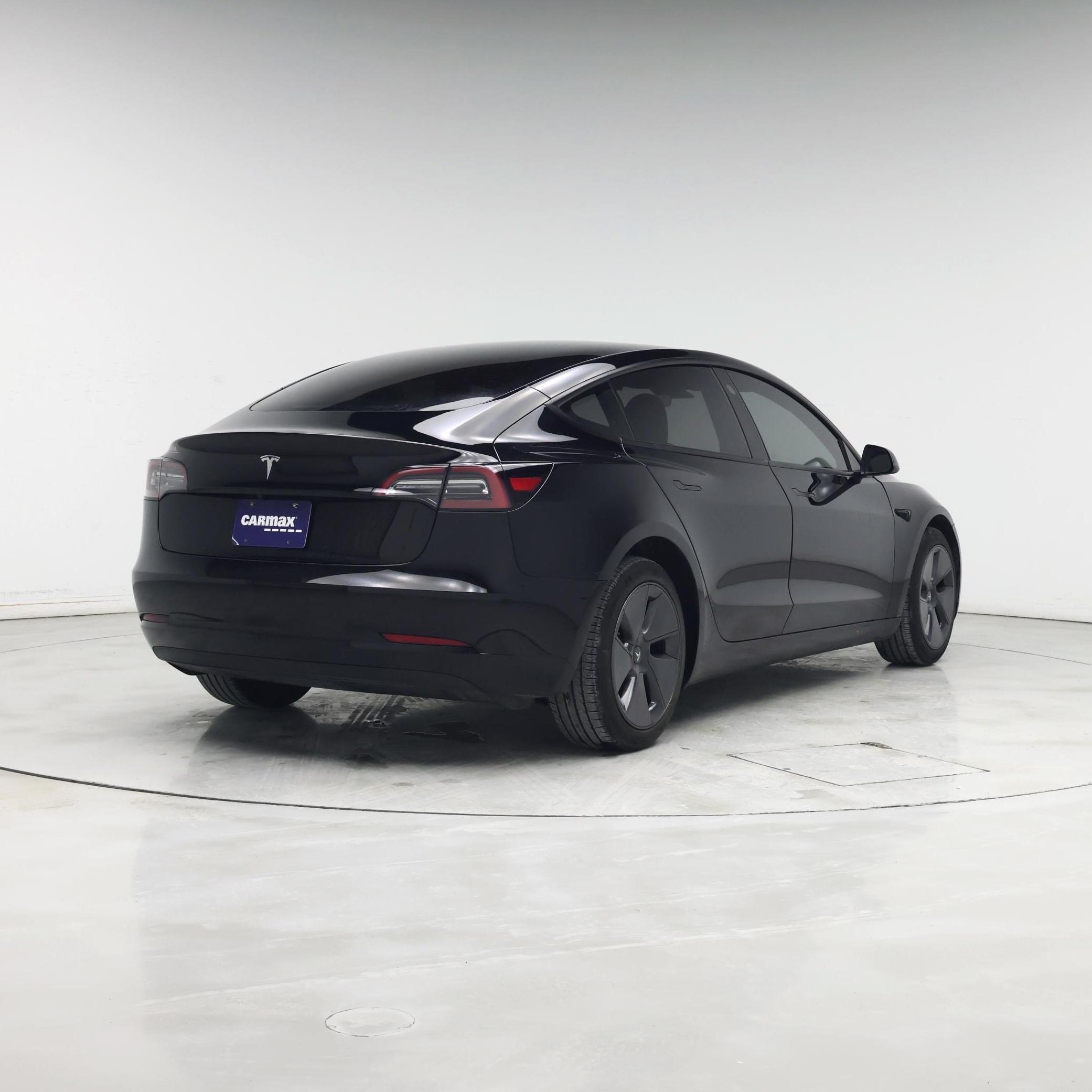 Thumbnail: 2023 Tesla Model 3 - 8