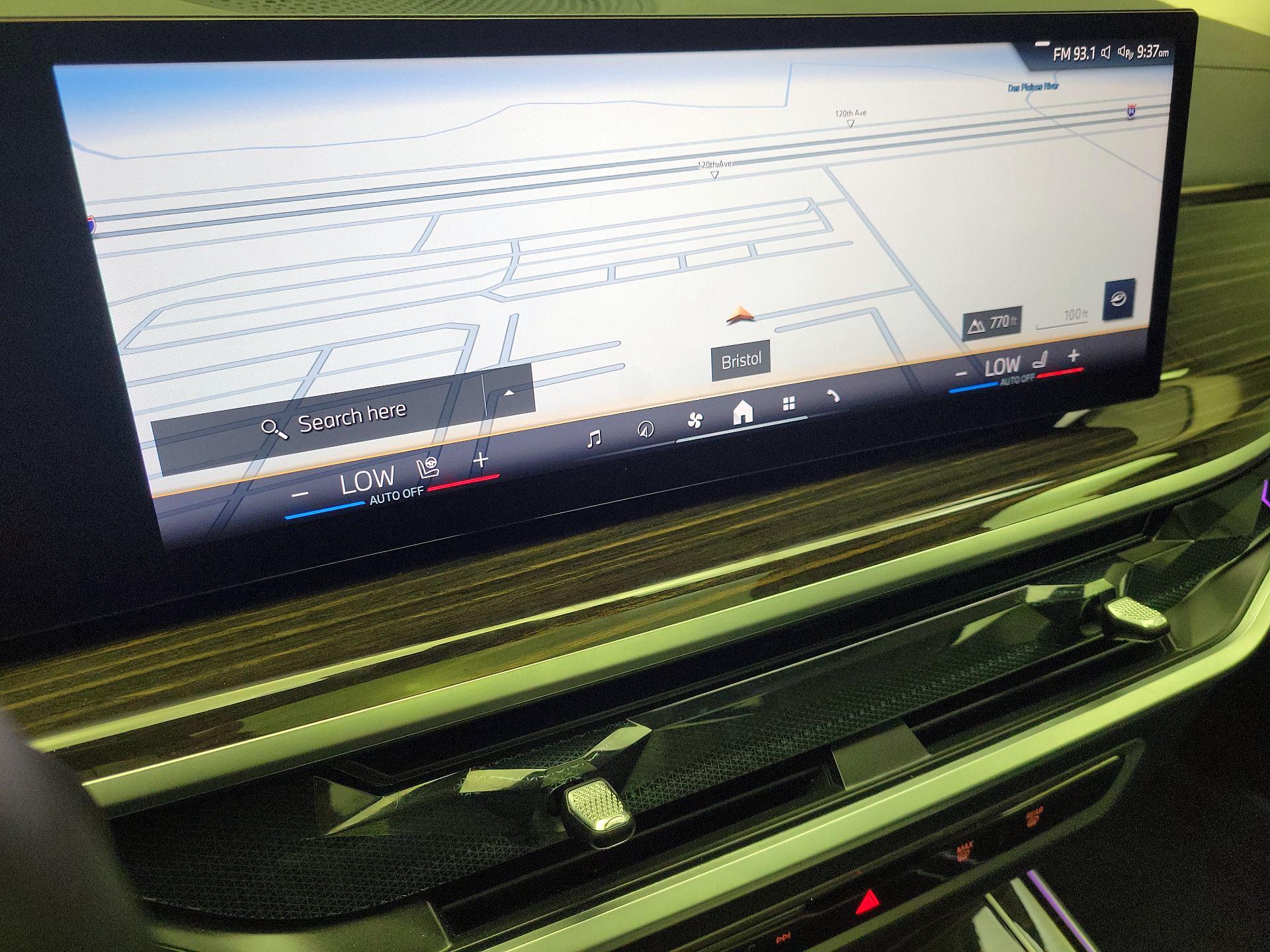 Thumbnail: 2025 BMW X7 - 14