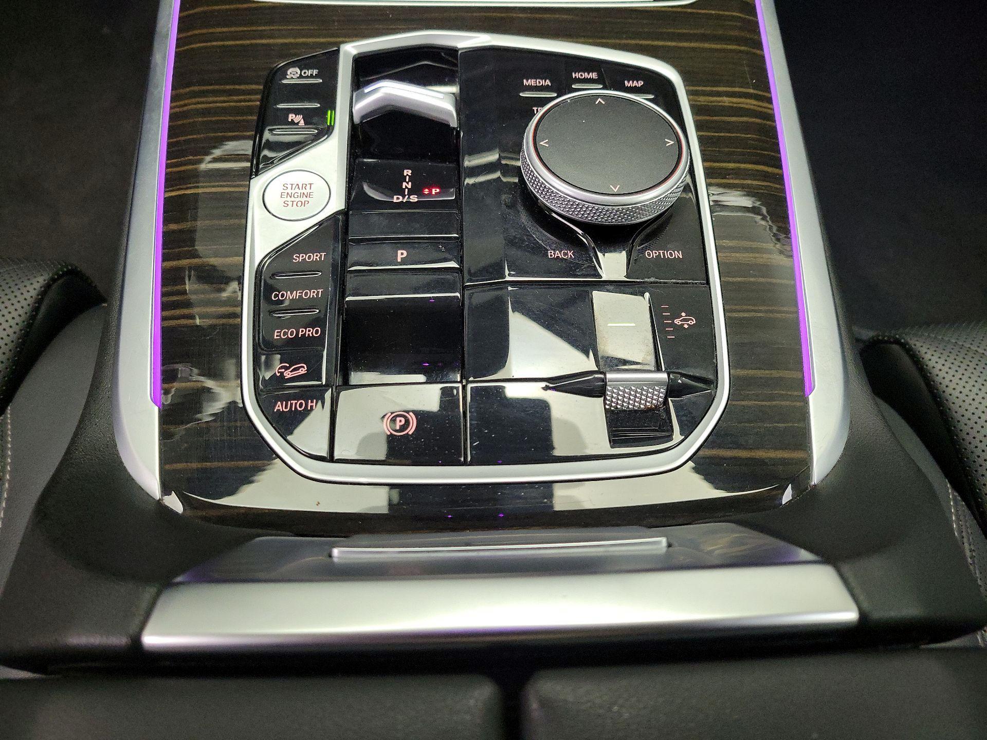 Thumbnail: 2025 BMW X7 - 18