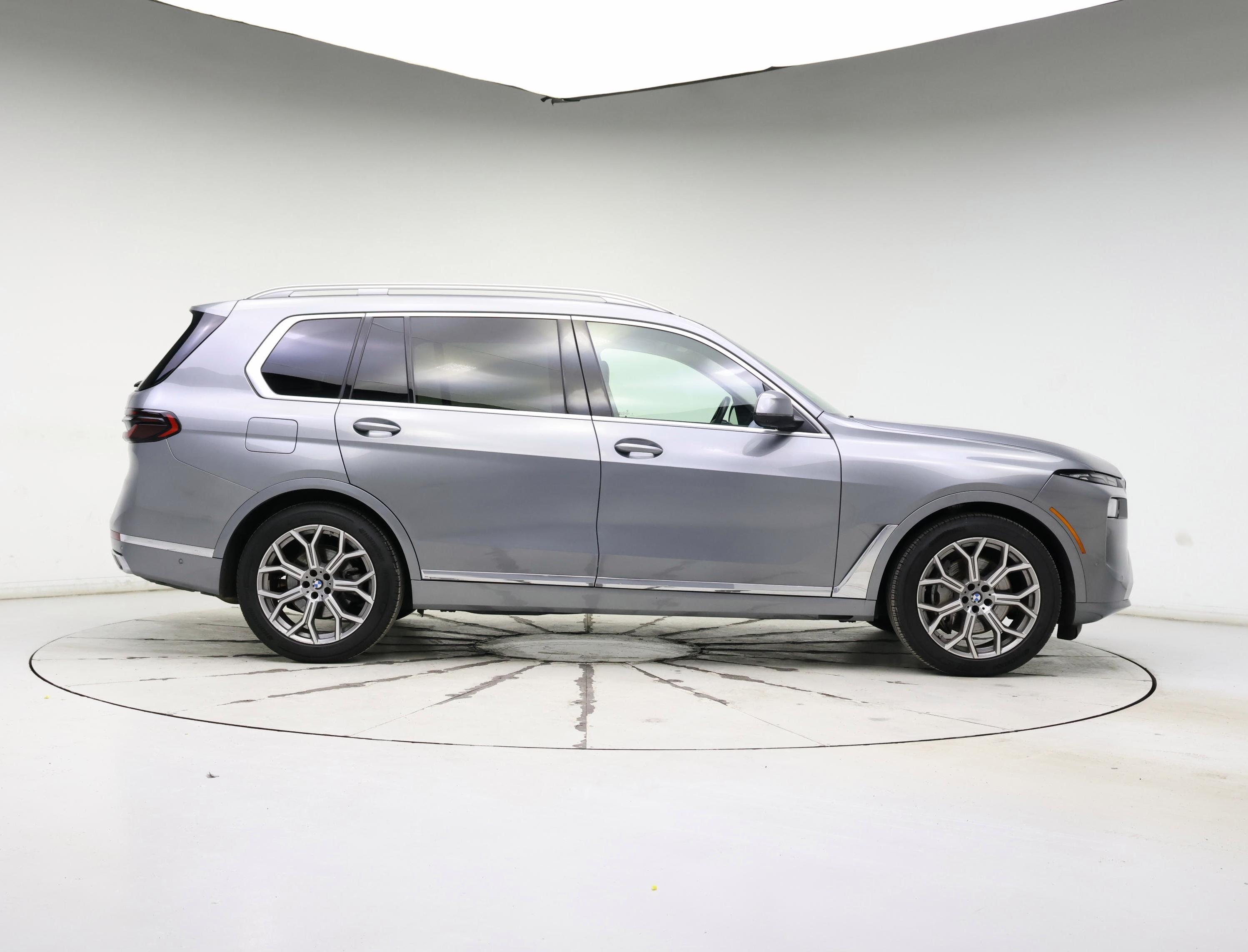 Thumbnail: 2025 BMW X7 - 7