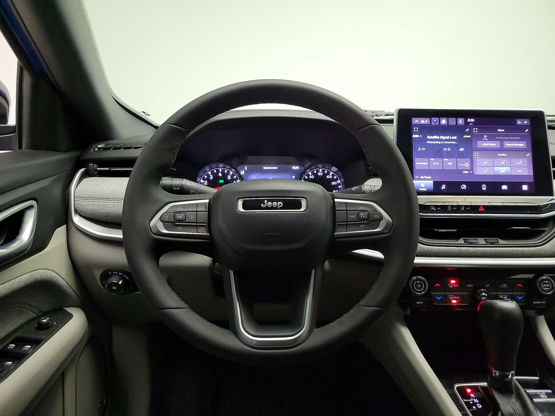 Thumbnail: 2023 Jeep Compass - 10