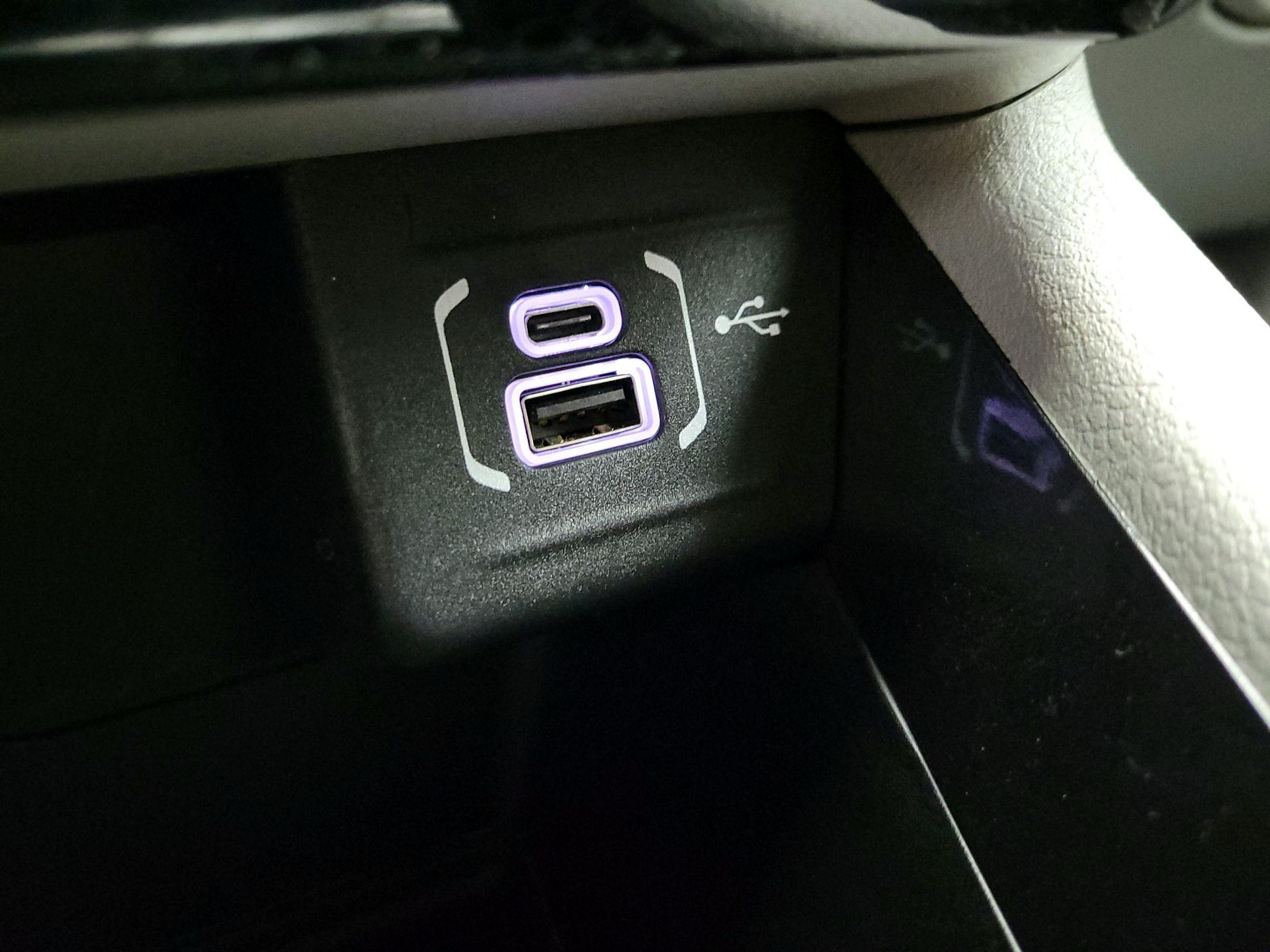 Thumbnail: 2023 Jeep Compass - 17