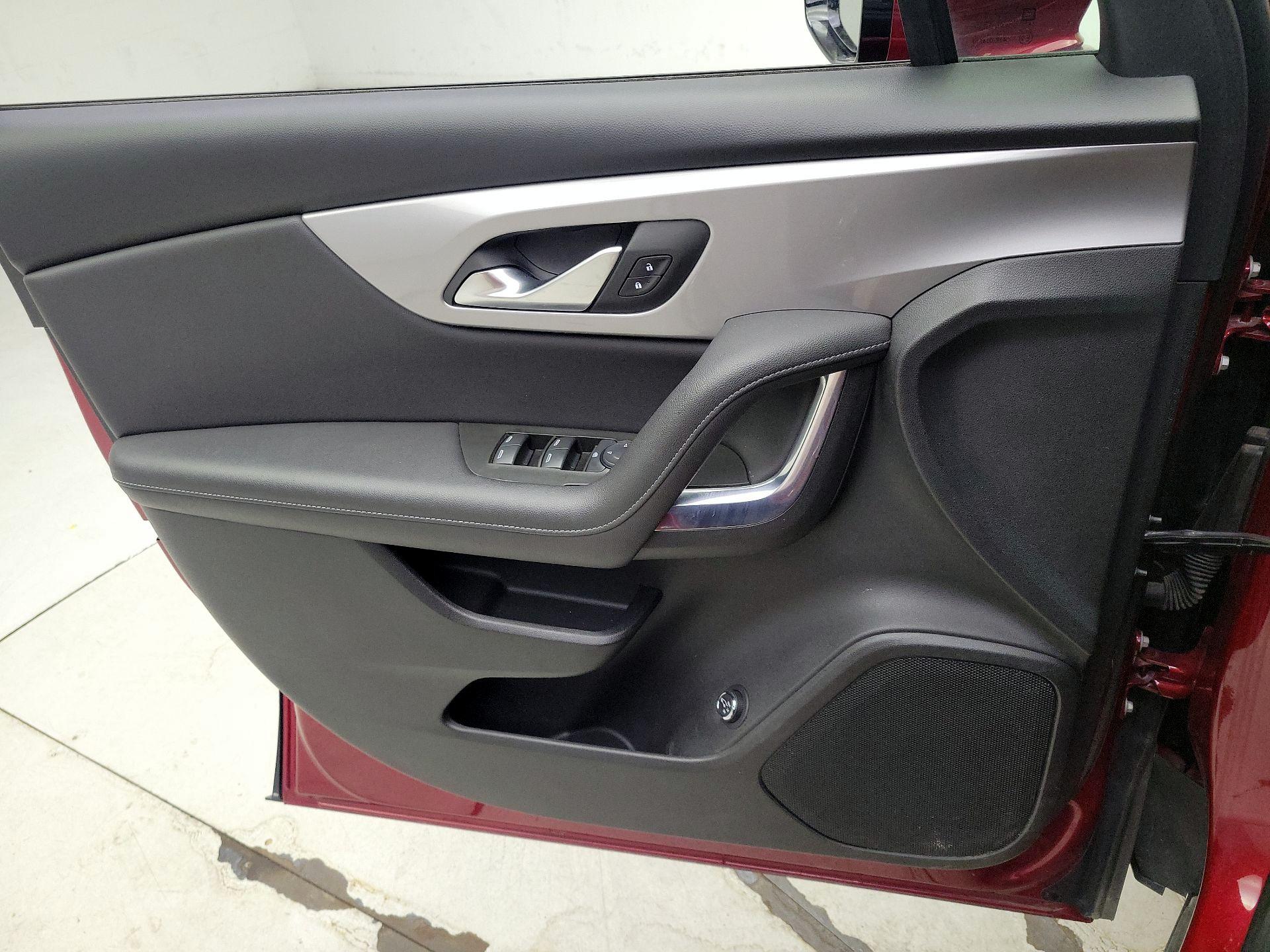 Thumbnail: 2022 Chevrolet Blazer - 12