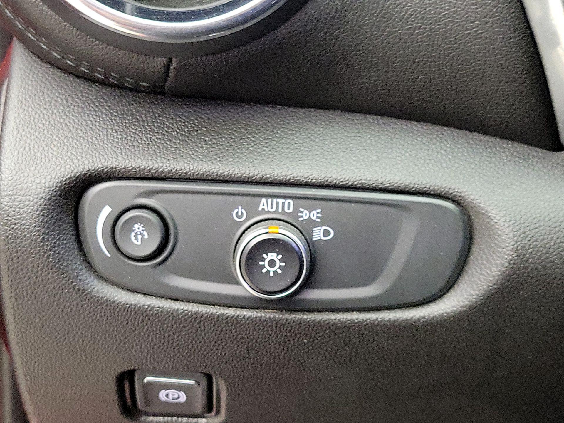 Thumbnail: 2020 Chevrolet Blazer - 13