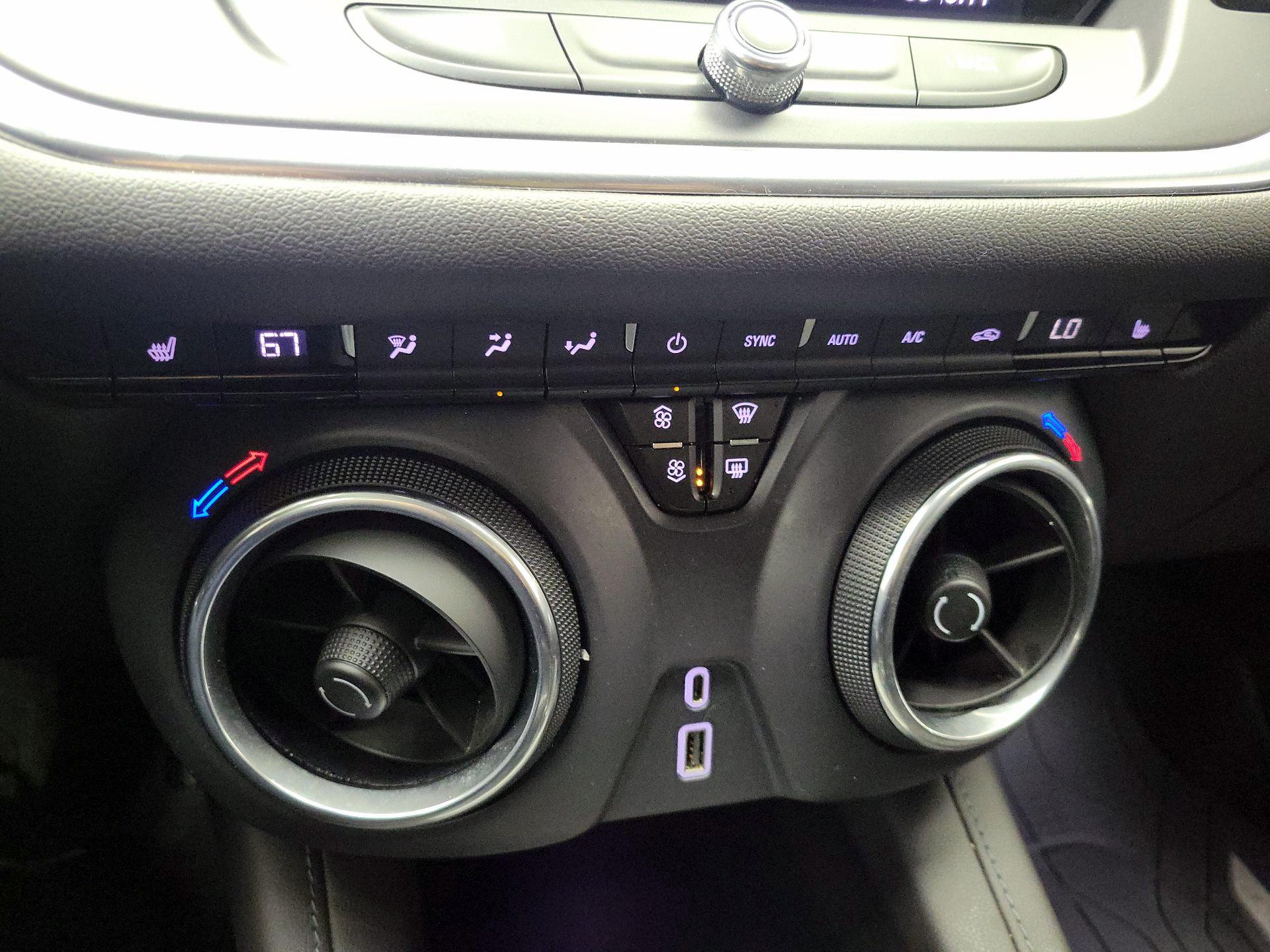 Thumbnail: 2020 Chevrolet Blazer - 16