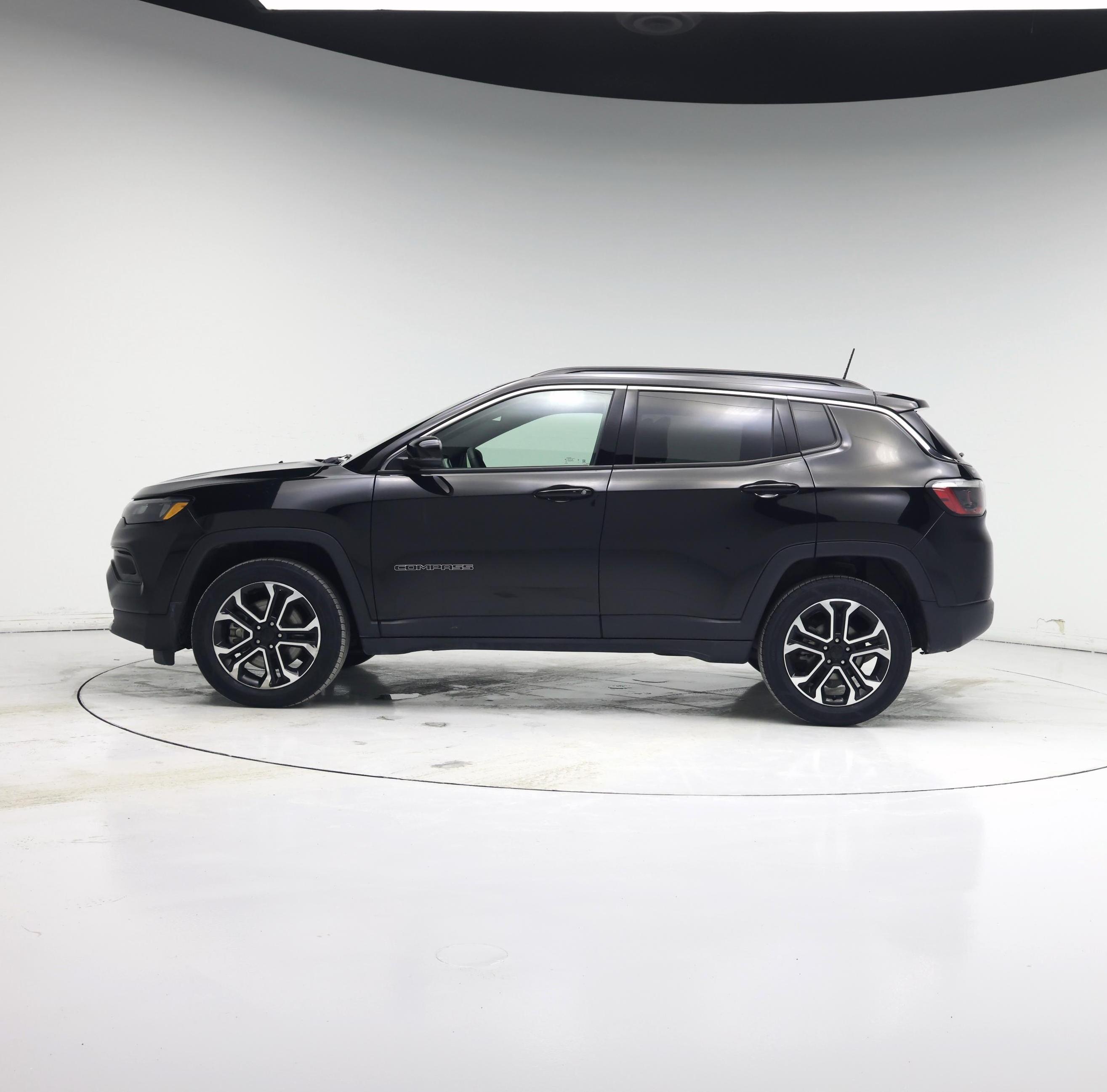 Thumbnail: 2023 Jeep Compass - 3