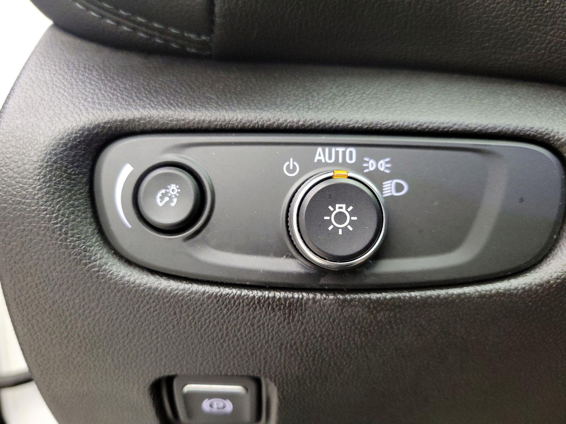 Thumbnail: 2020 Chevrolet Blazer - 13