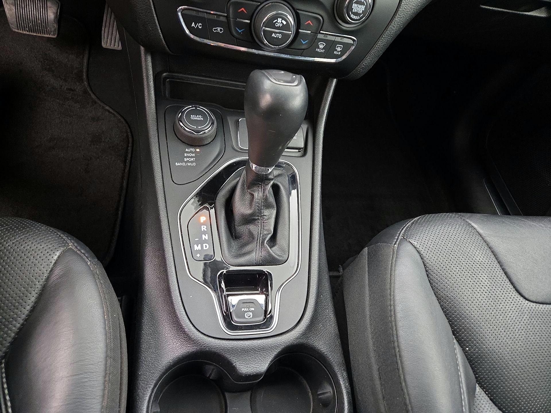 Thumbnail: 2020 Jeep Cherokee - 18