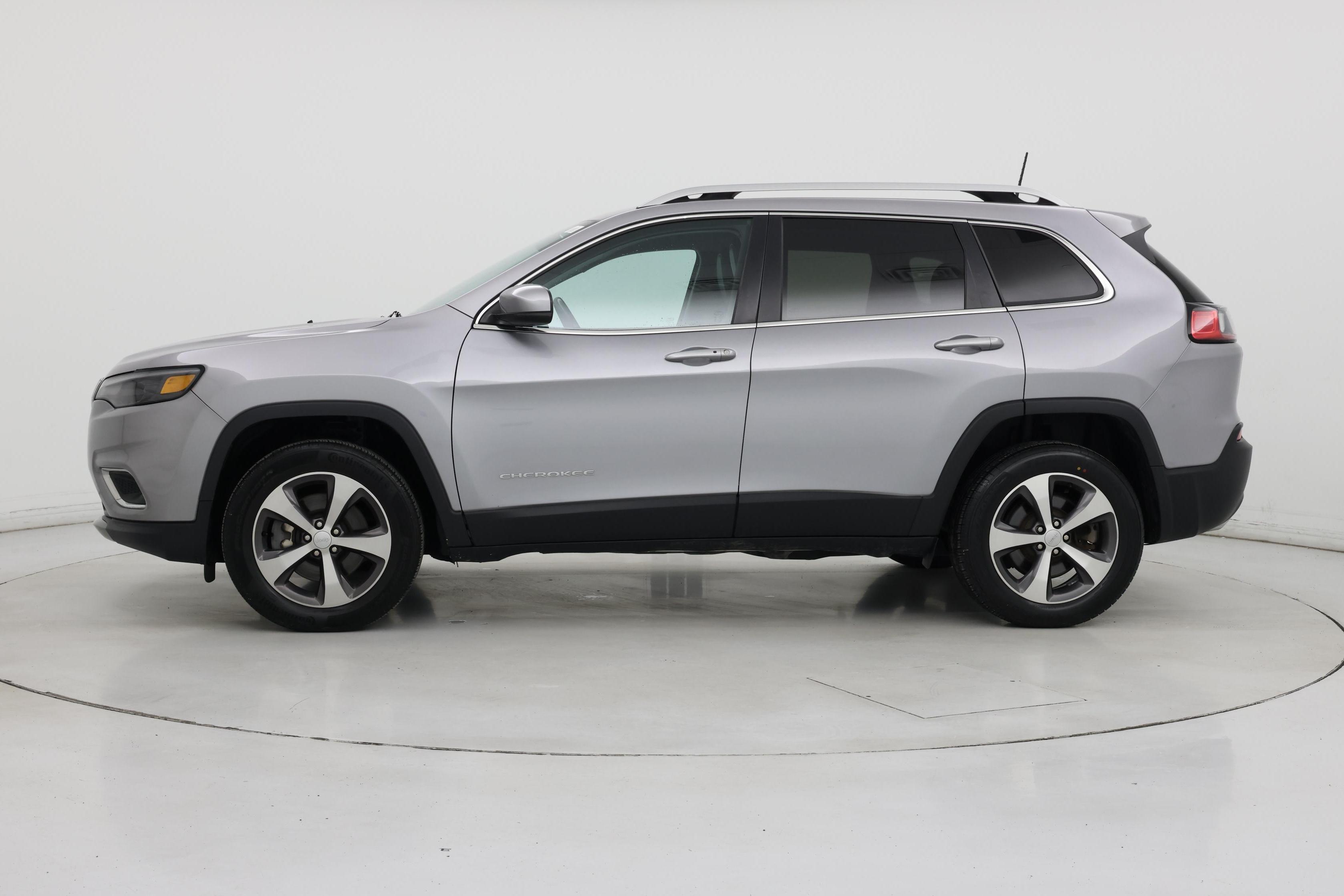 Thumbnail: 2020 Jeep Cherokee - 3