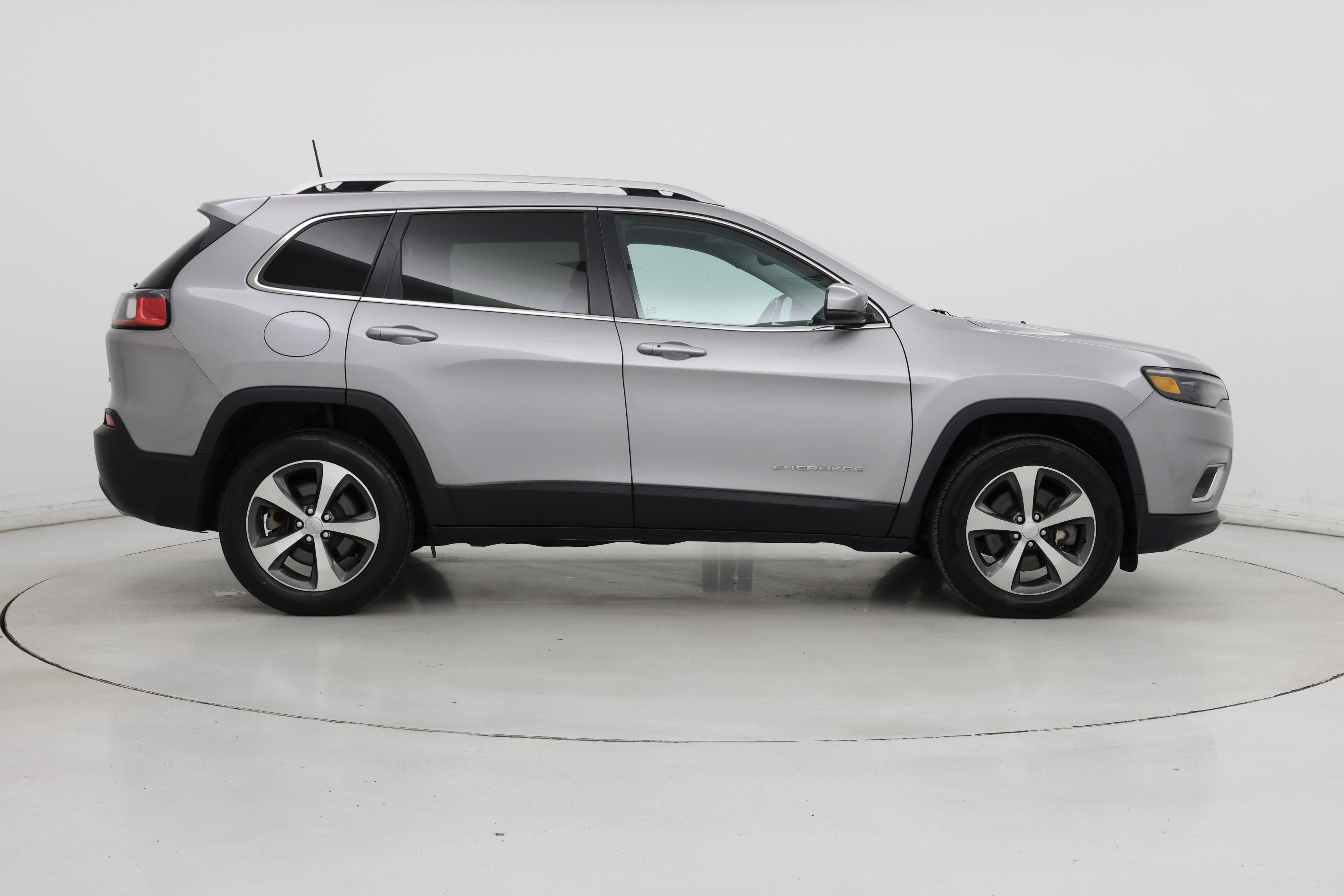 Thumbnail: 2020 Jeep Cherokee - 7
