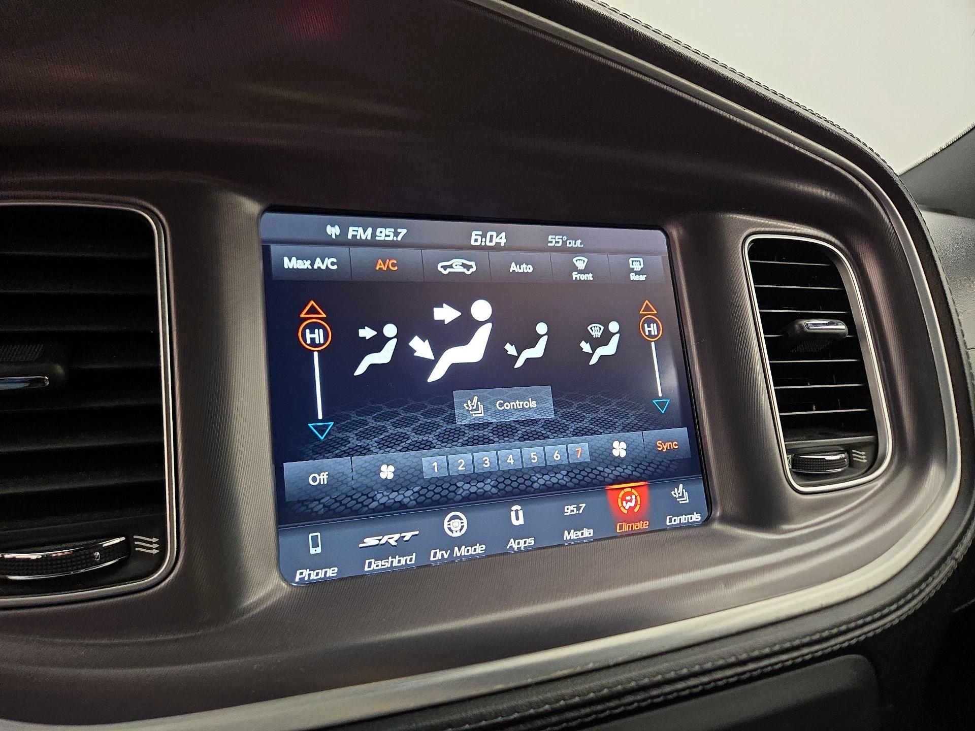 Thumbnail: 2020 Dodge Charger - 16