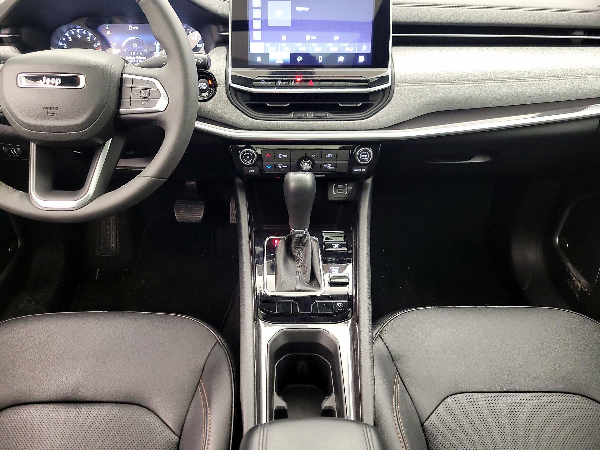 Thumbnail: 2023 Jeep Compass - 17