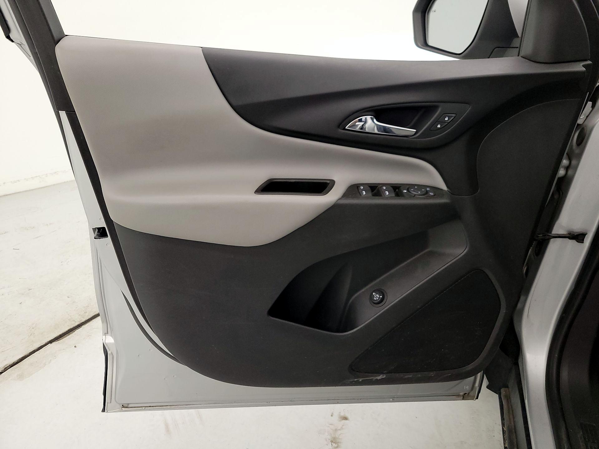 Thumbnail: 2020 Chevrolet Equinox - 12