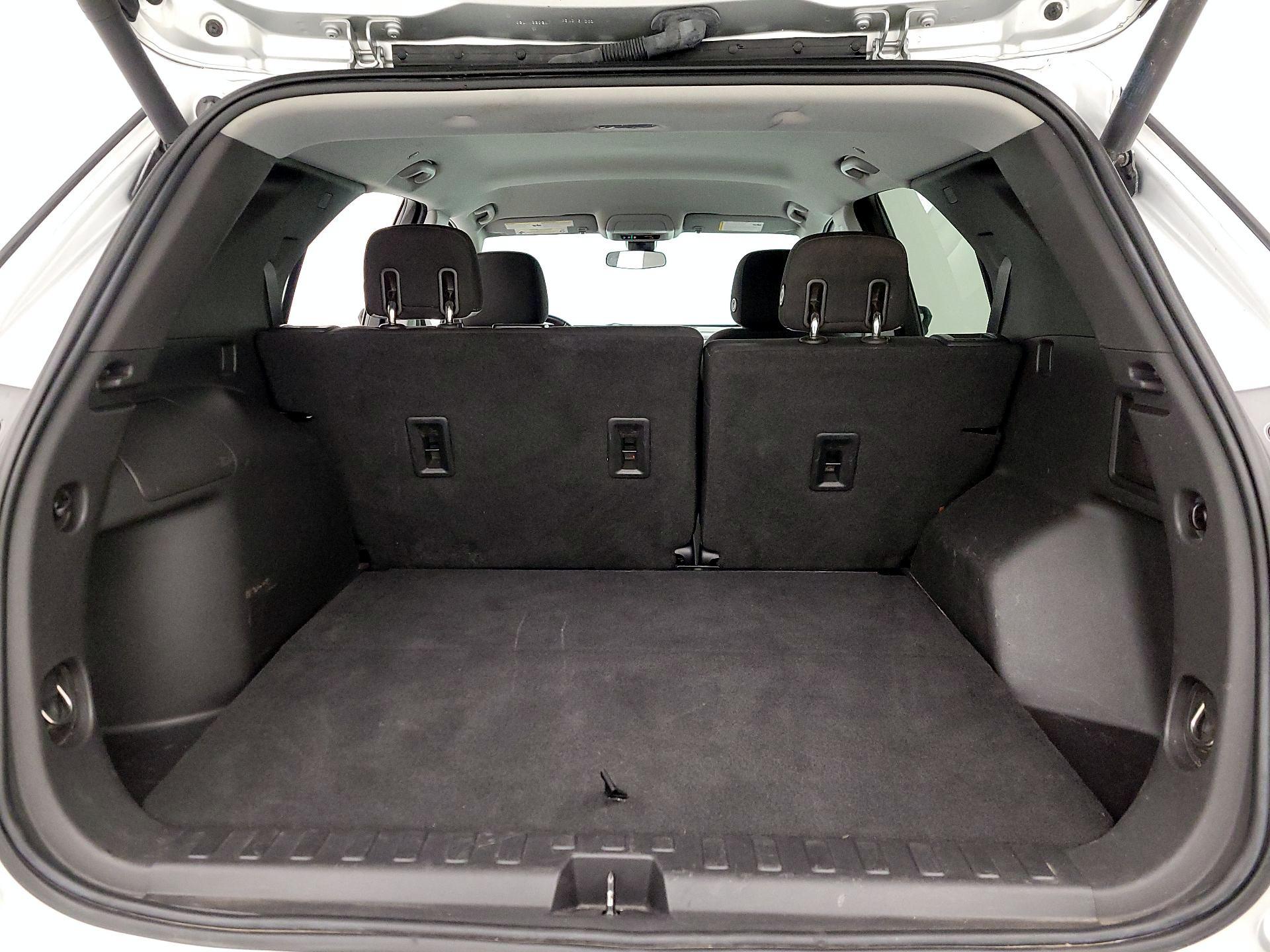 Thumbnail: 2020 Chevrolet Equinox - 20