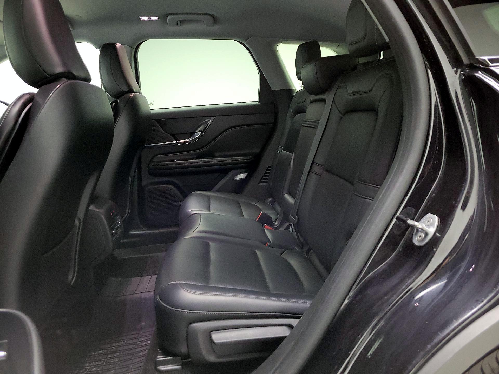 Thumbnail: 2022 Lincoln Corsair - 18