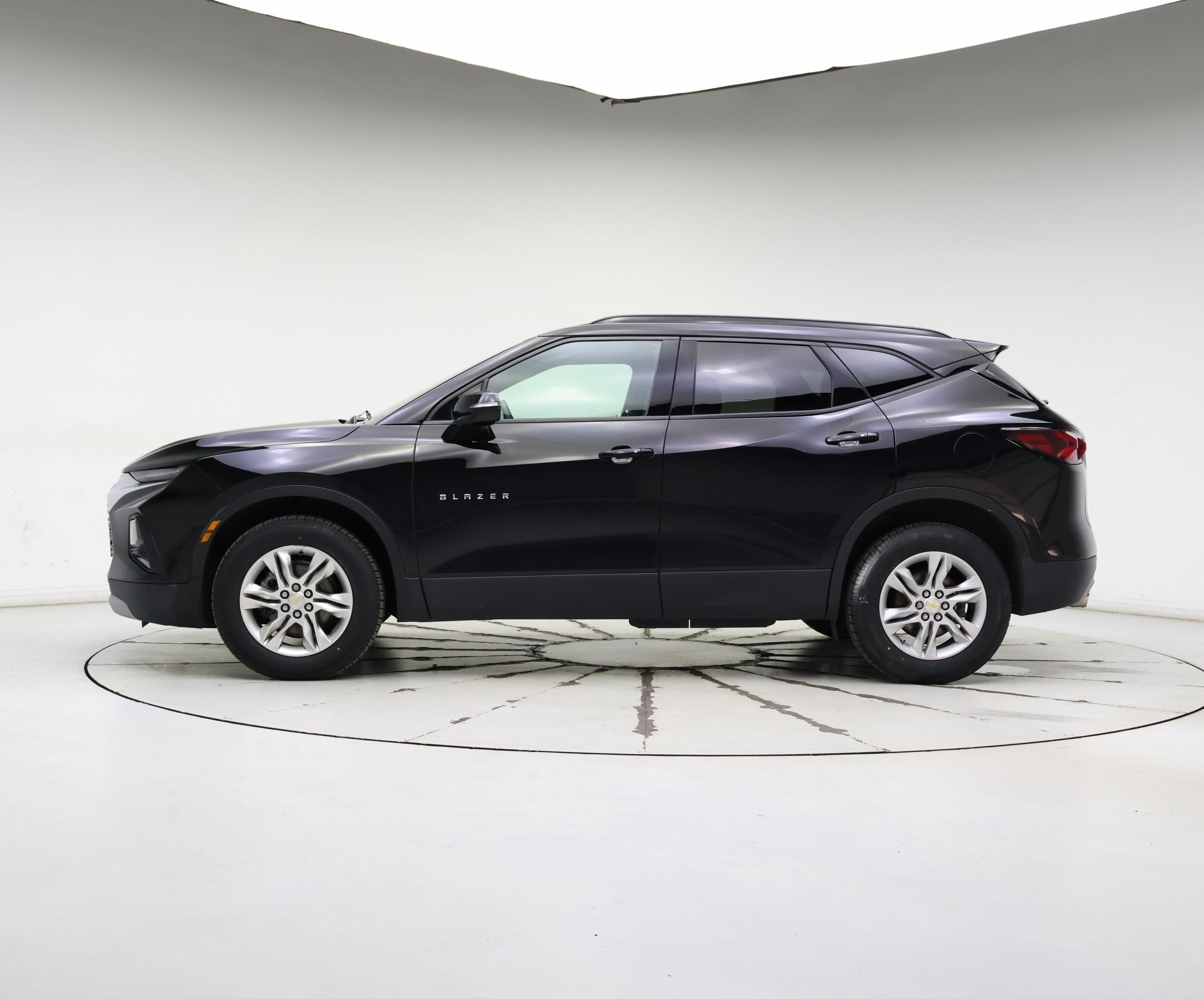 Thumbnail: 2021 Chevrolet Blazer - 3