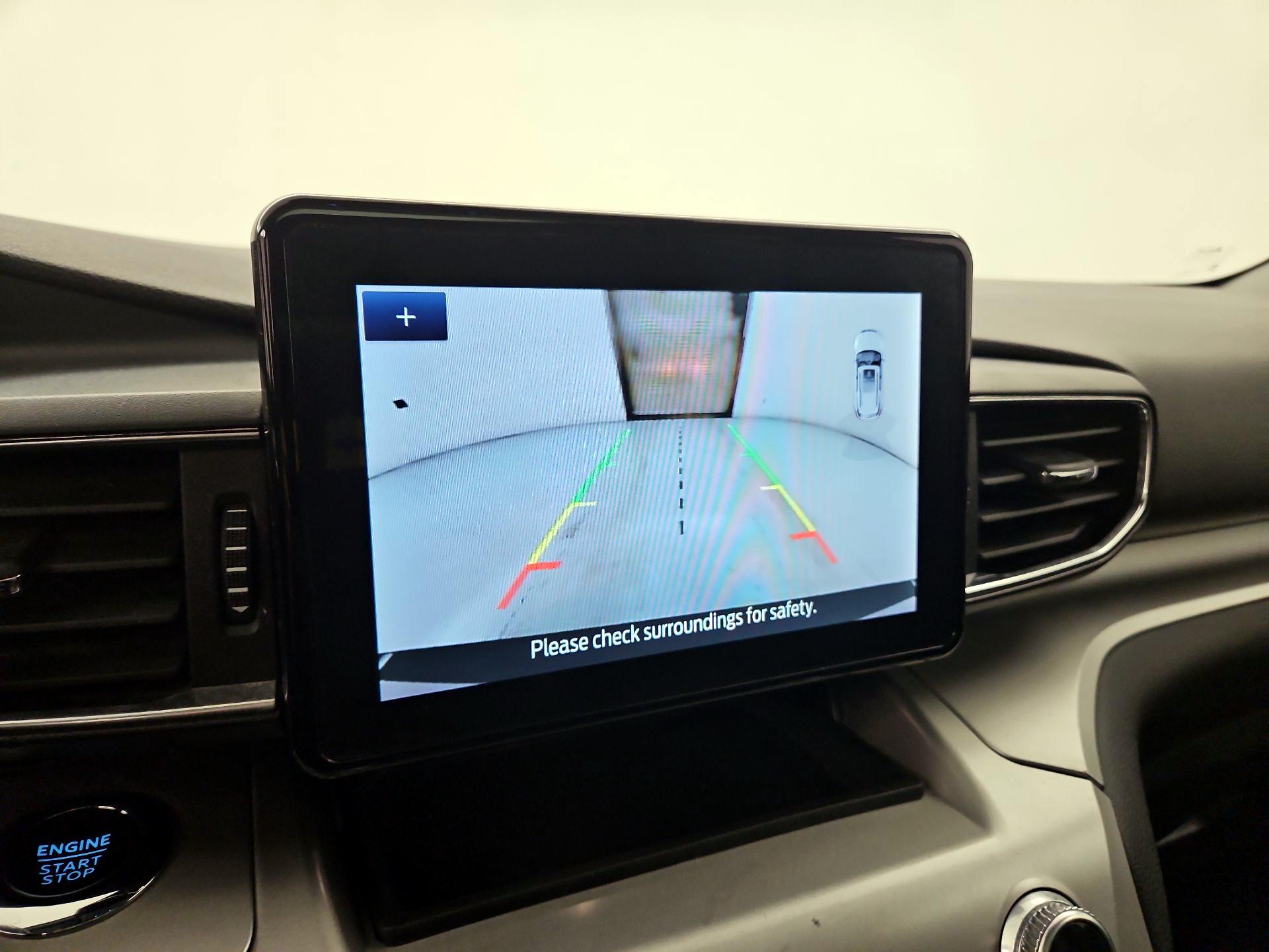 Thumbnail: 2022 Ford Explorer - 15