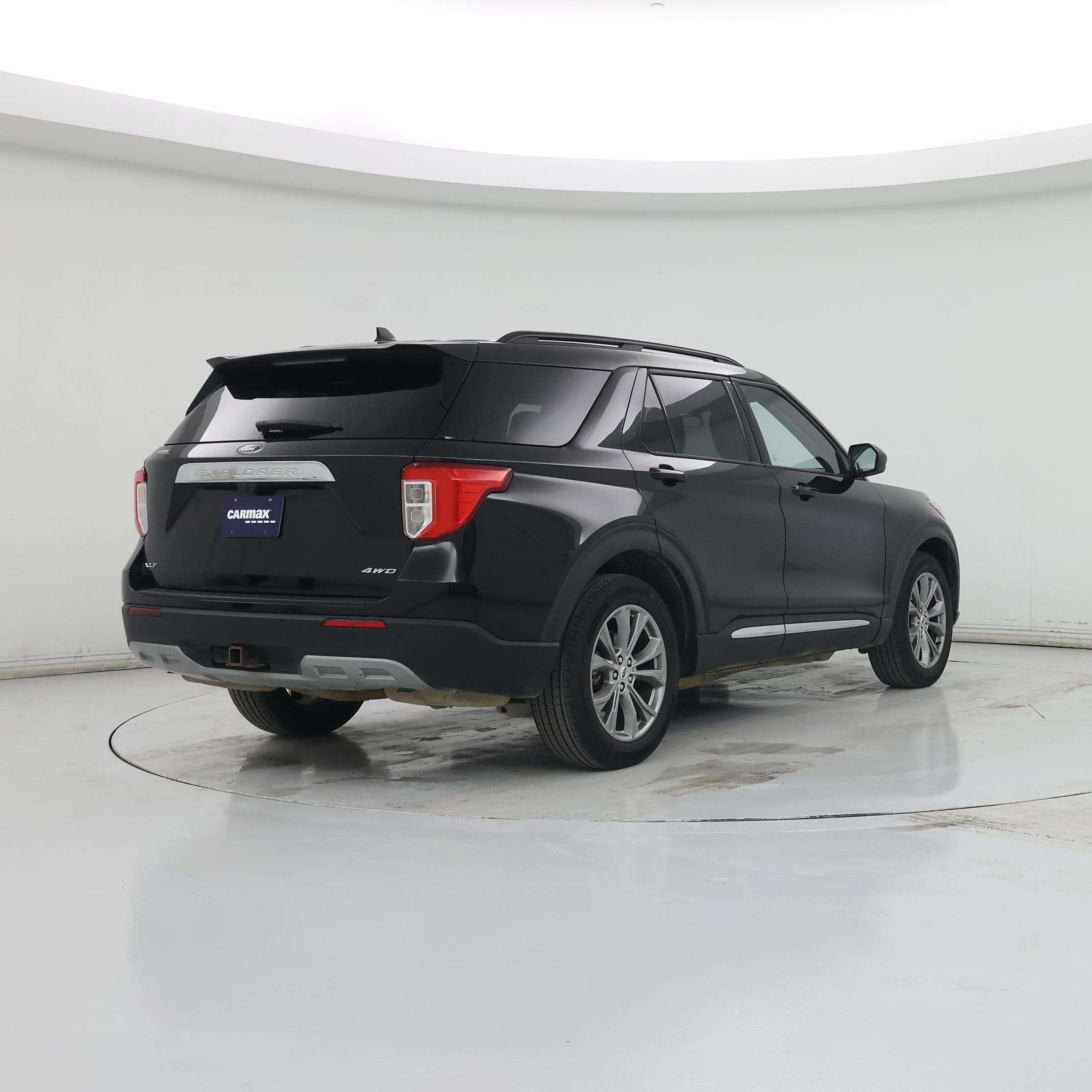 Thumbnail: 2022 Ford Explorer - 8