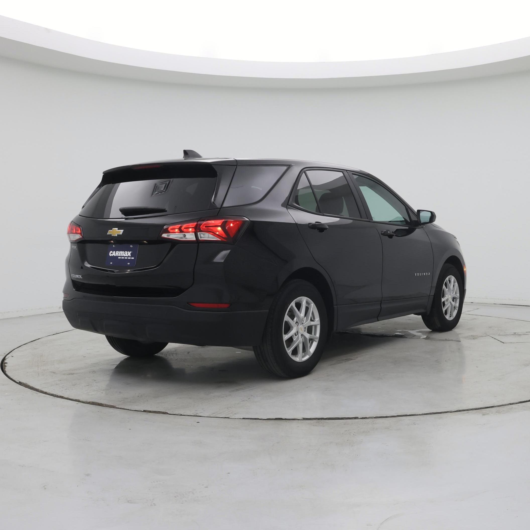 Thumbnail: 2023 Chevrolet Equinox - 8