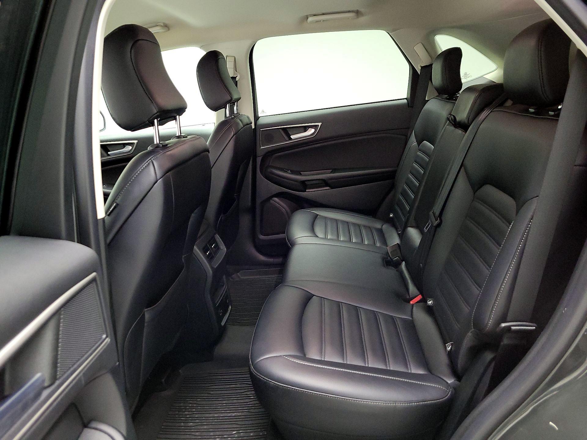 Thumbnail: 2022 Ford Edge - 19