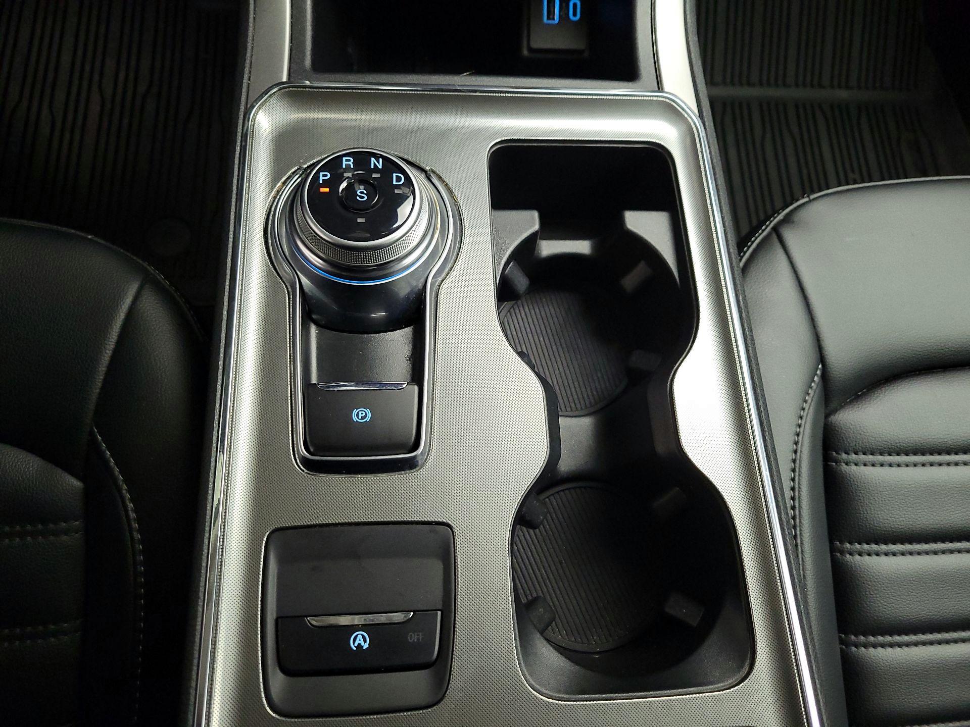 Thumbnail: 2022 Ford Edge - 17