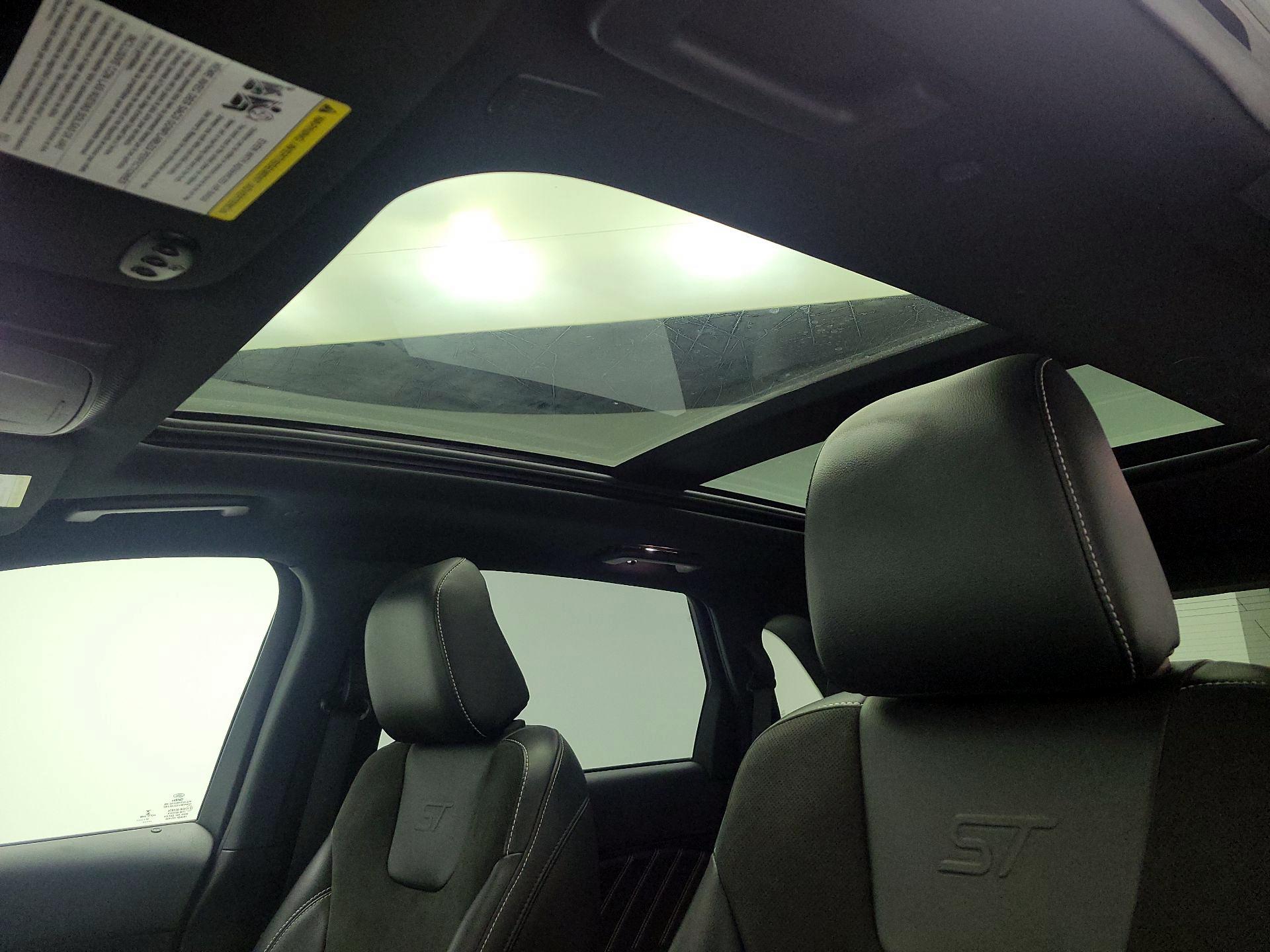 Thumbnail: 2022 Ford Edge - 20