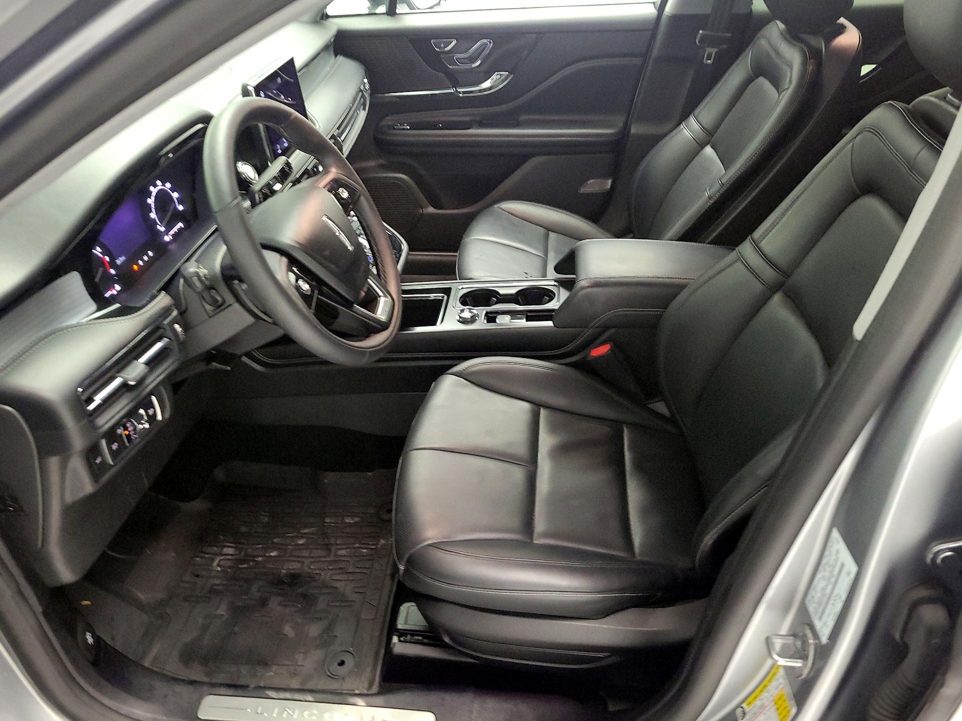 Thumbnail: 2022 Lincoln Corsair - 11