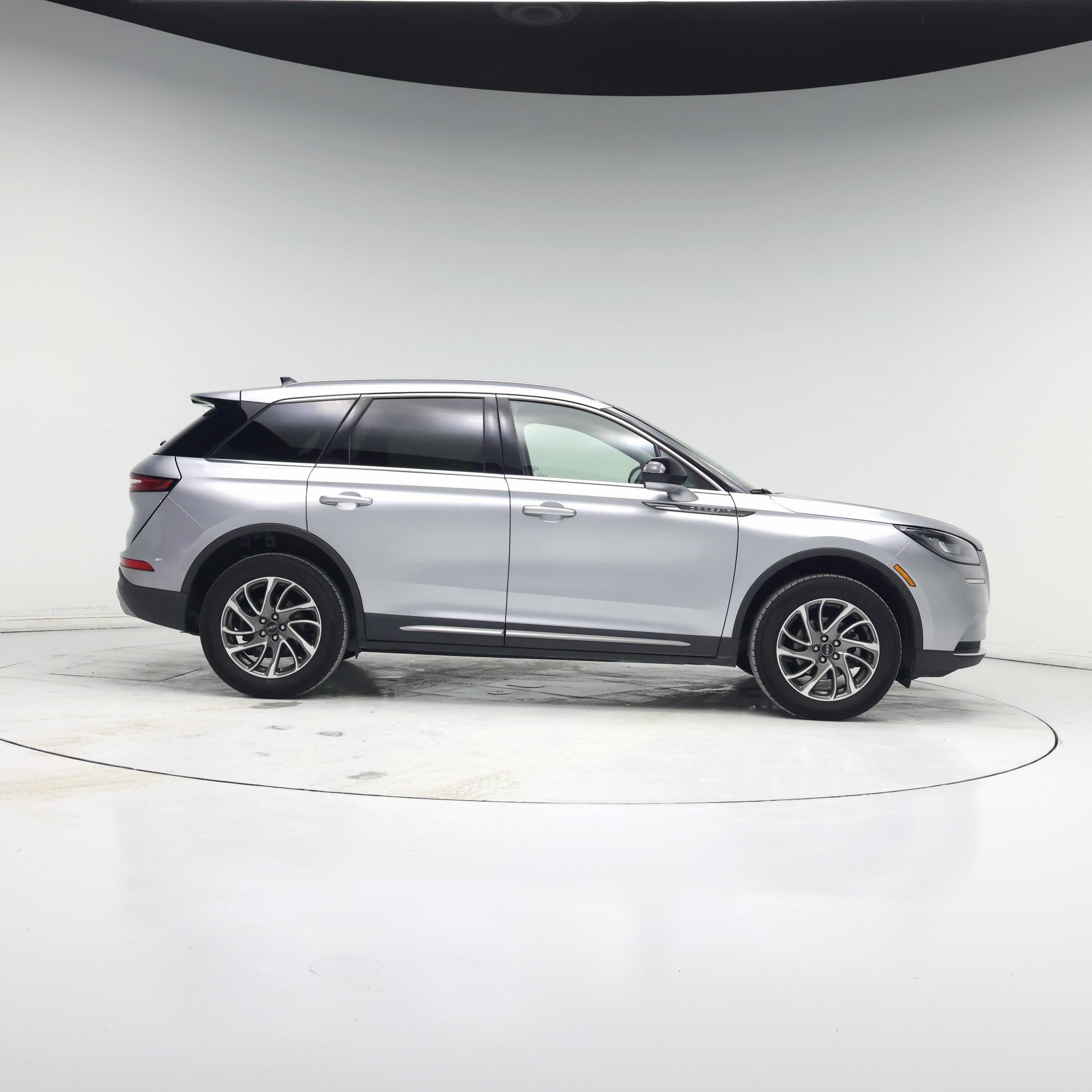 Thumbnail: 2022 Lincoln Corsair - 7