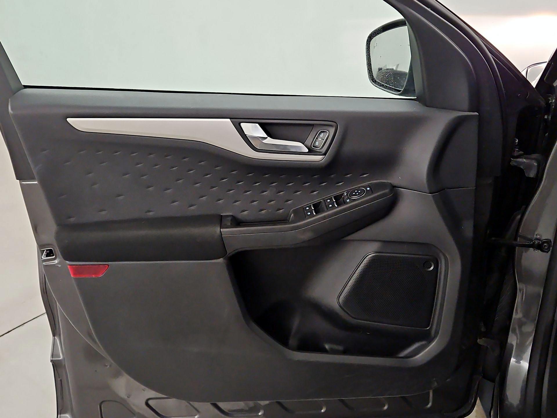 Thumbnail: 2020 Ford Escape - 12