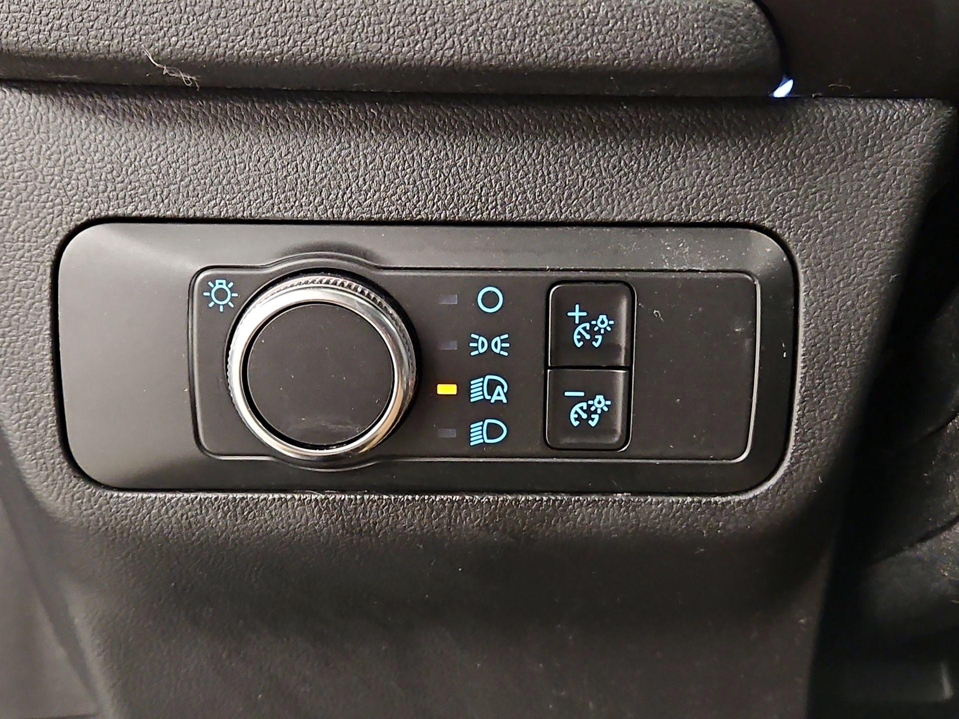 Thumbnail: 2020 Ford Escape - 13