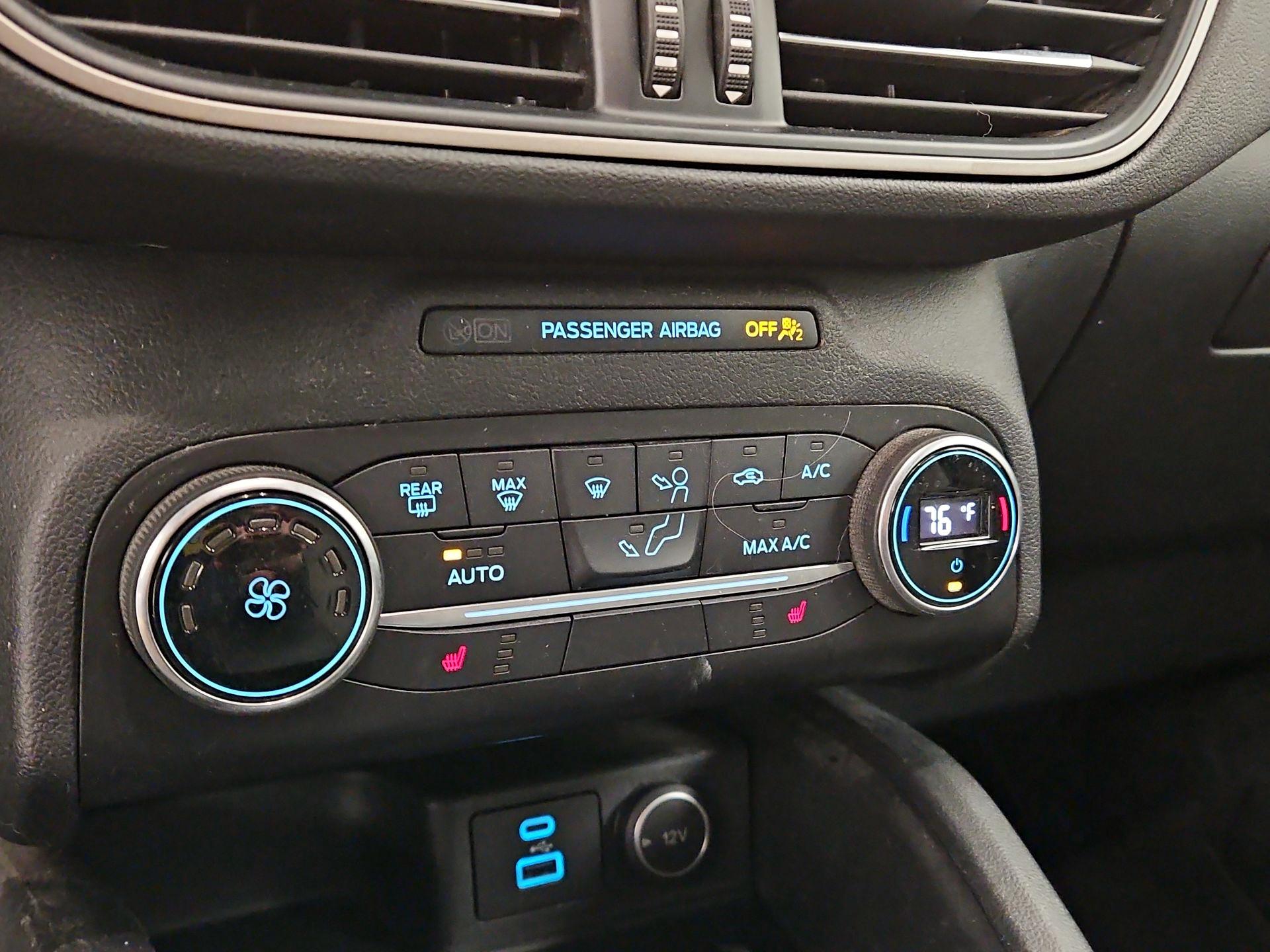 Thumbnail: 2020 Ford Escape - 16