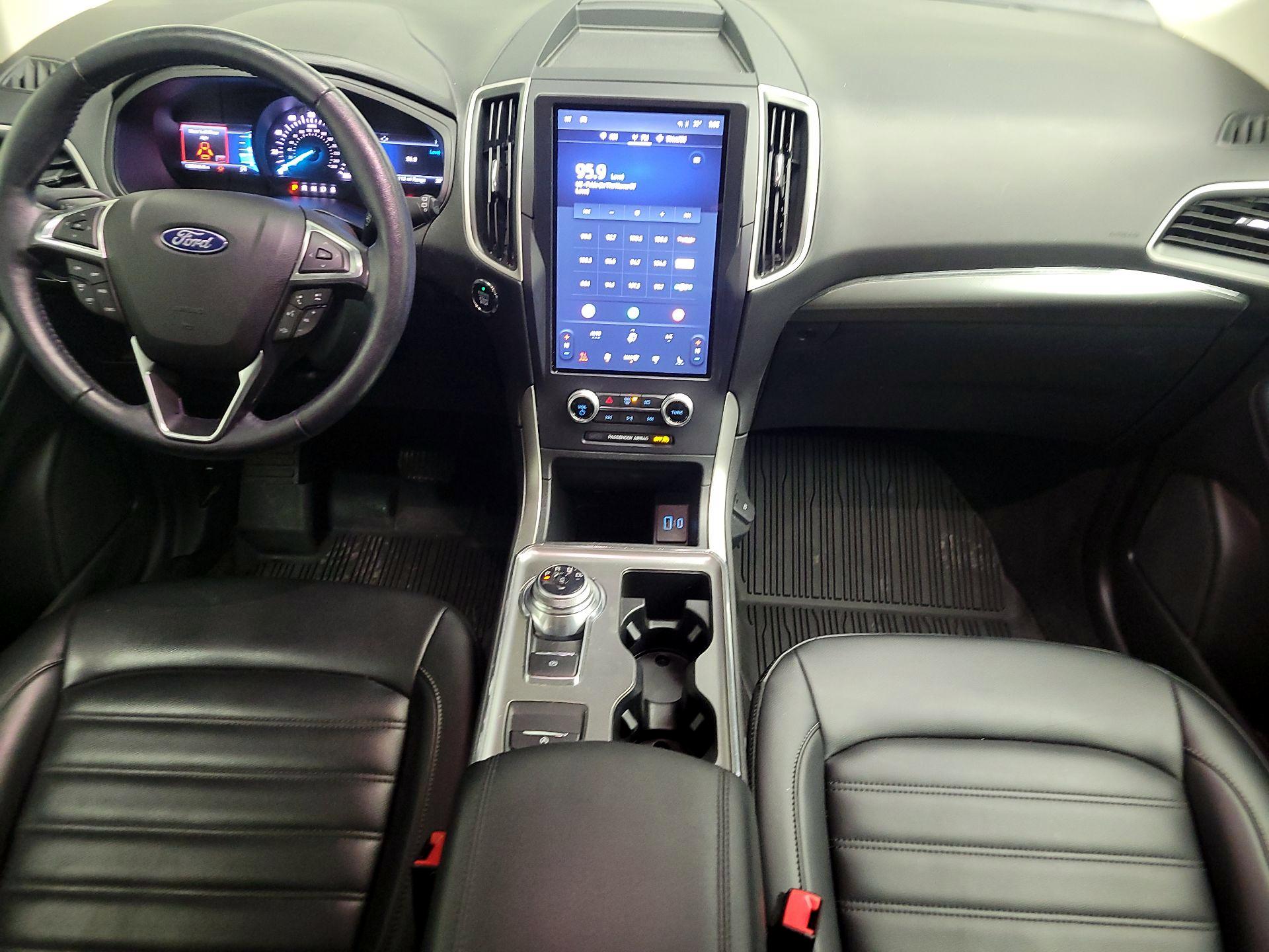 Thumbnail: 2022 Ford Edge - 9