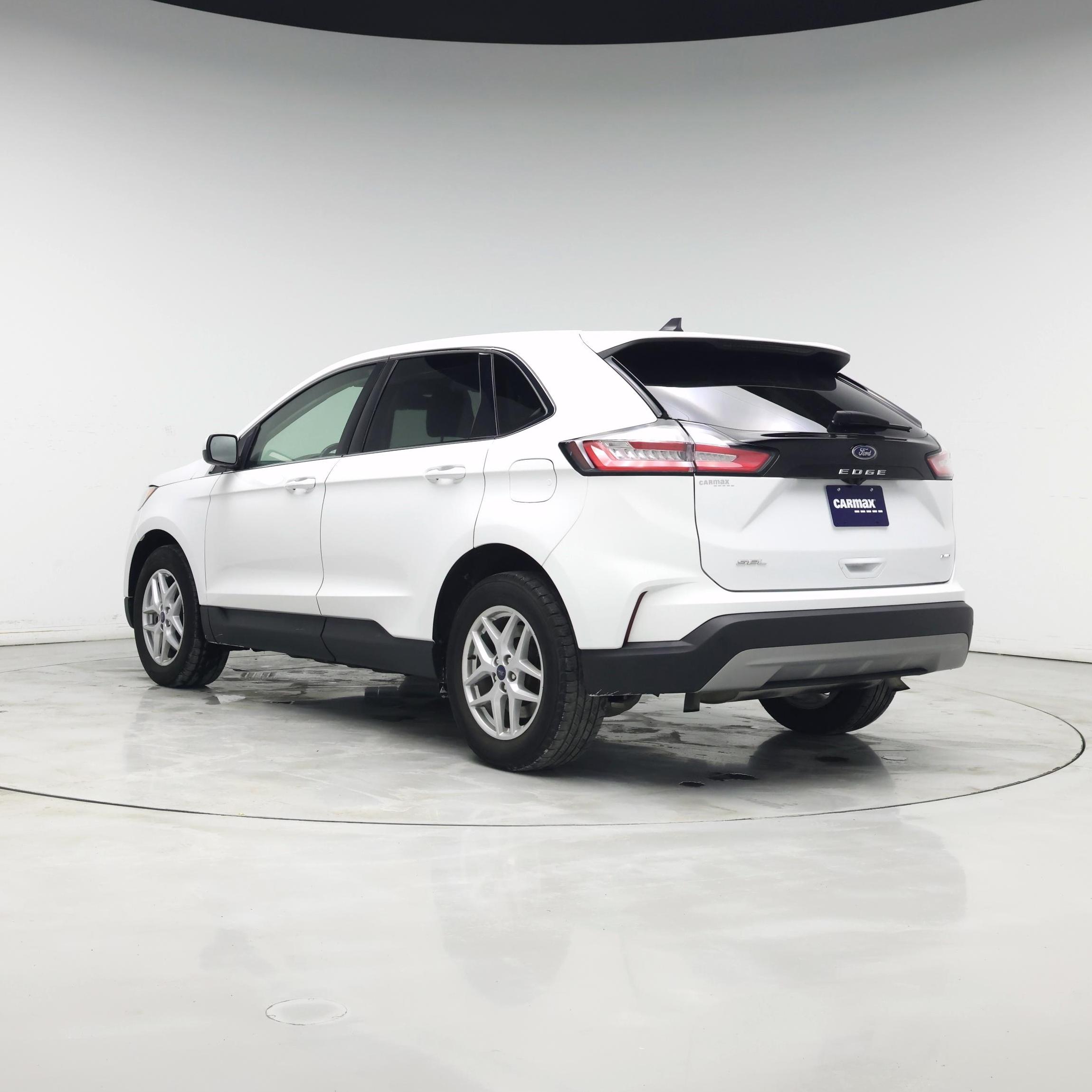 Thumbnail: 2022 Ford Edge - 2