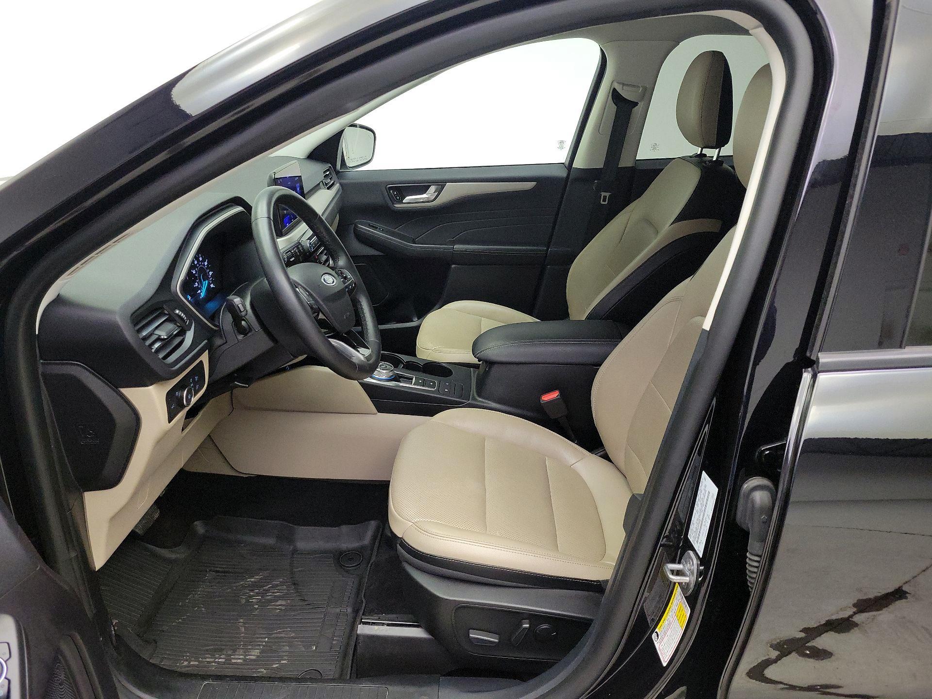 Thumbnail: 2022 Ford Escape - 11