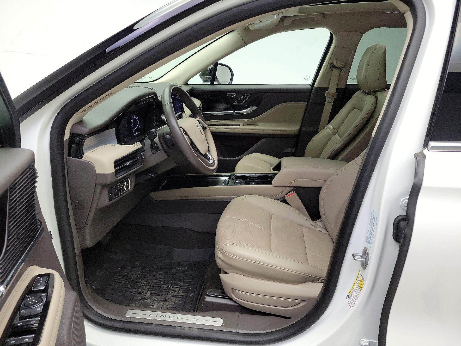 Thumbnail: 2022 Lincoln Corsair - 11