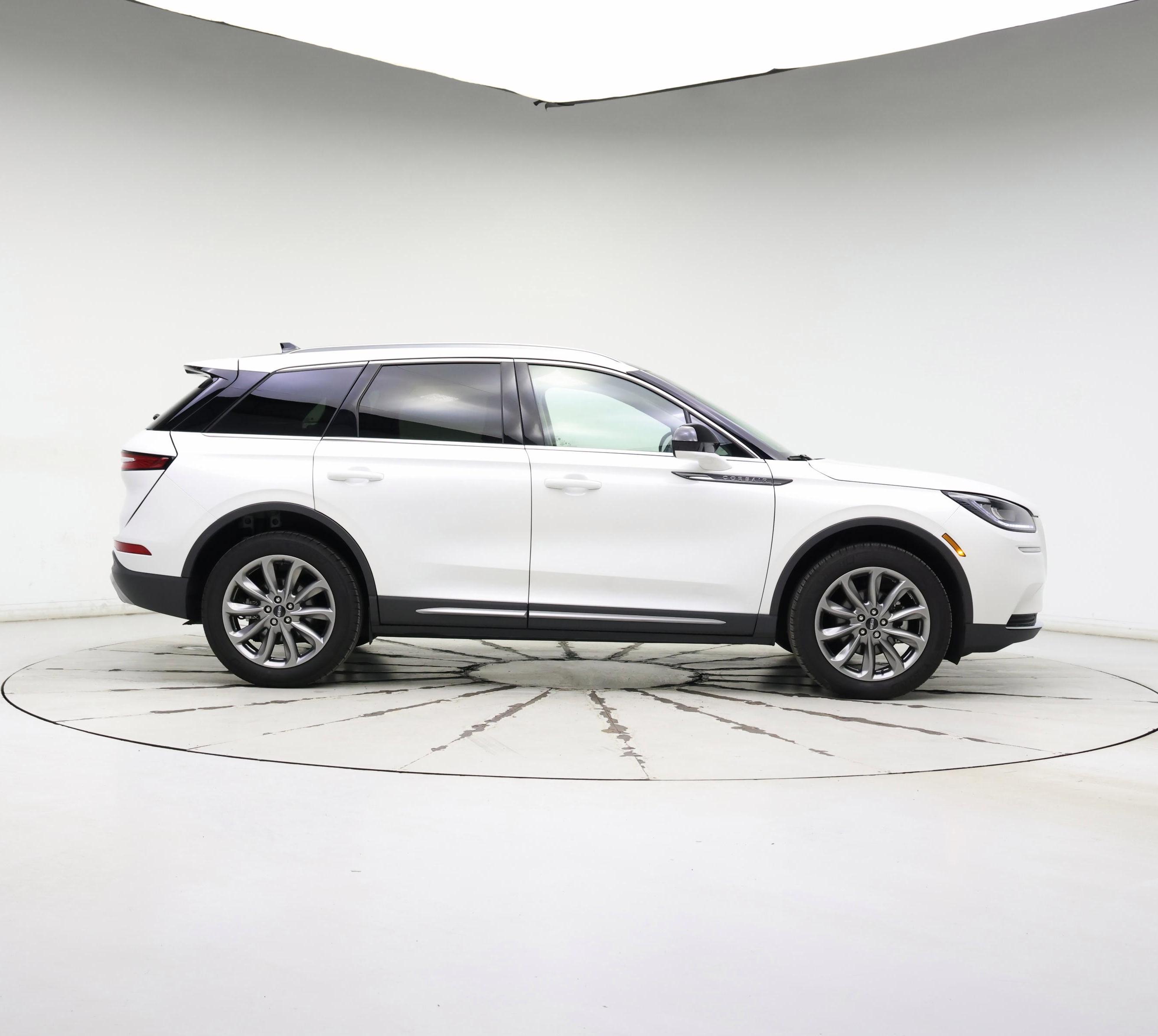 Thumbnail: 2022 Lincoln Corsair - 7