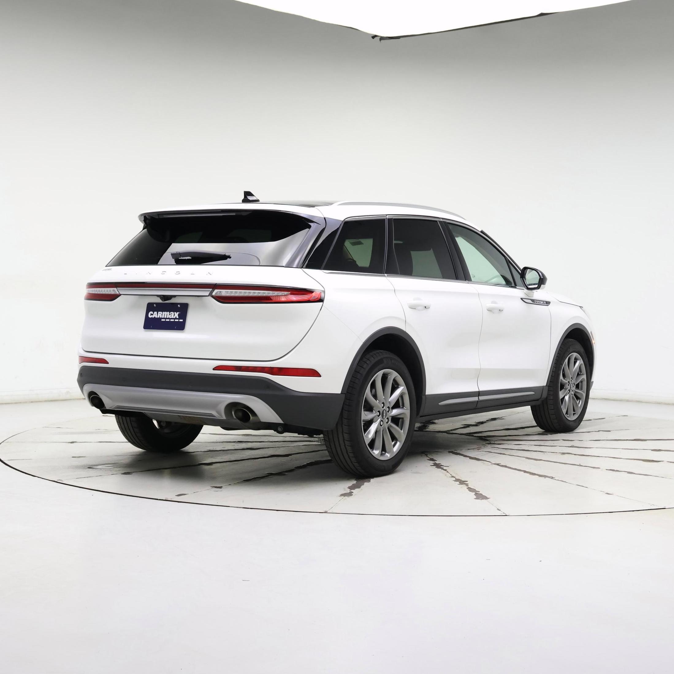 Thumbnail: 2022 Lincoln Corsair - 8