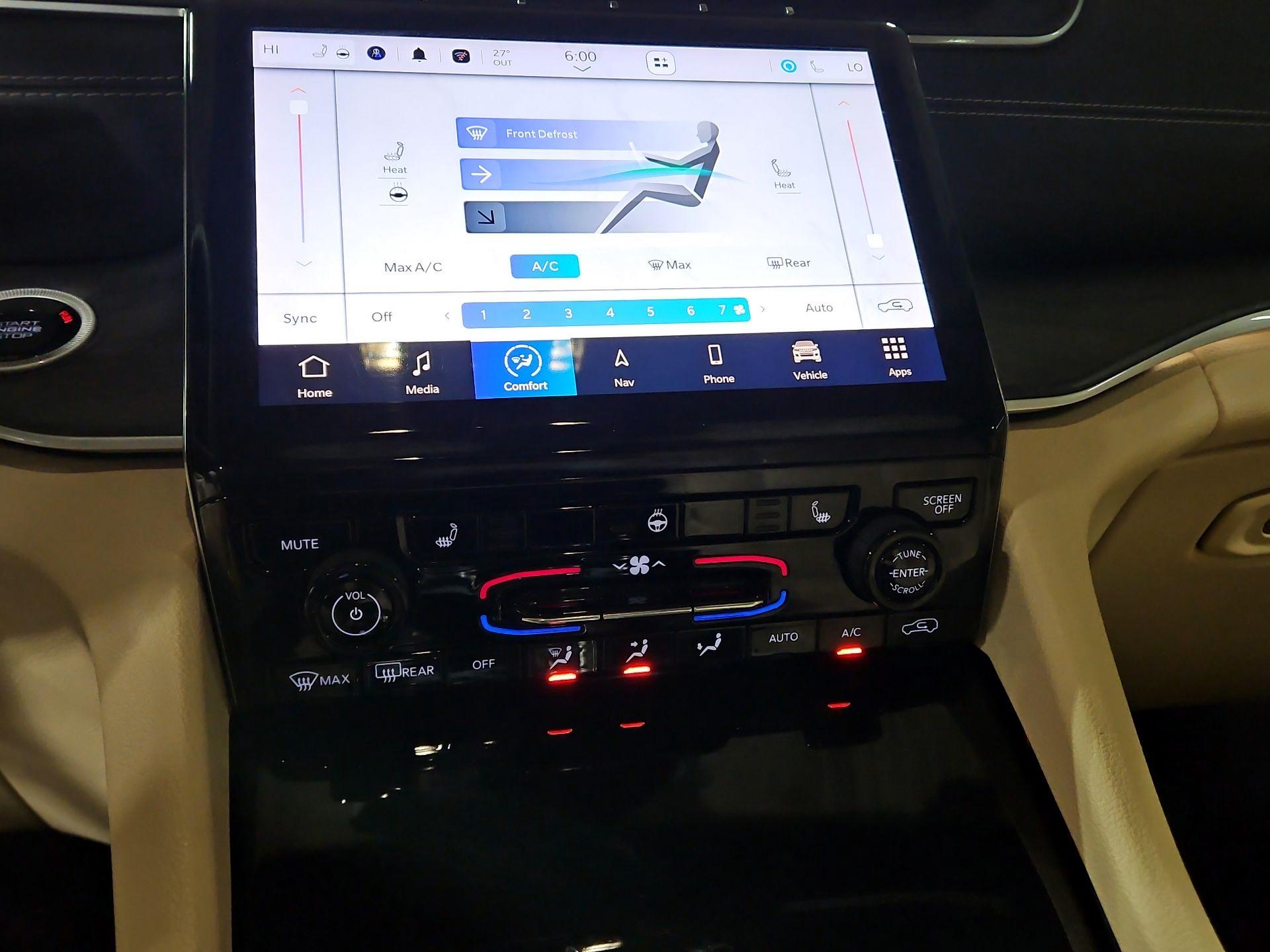 Thumbnail: 2023 Jeep Grand Cherokee - 17