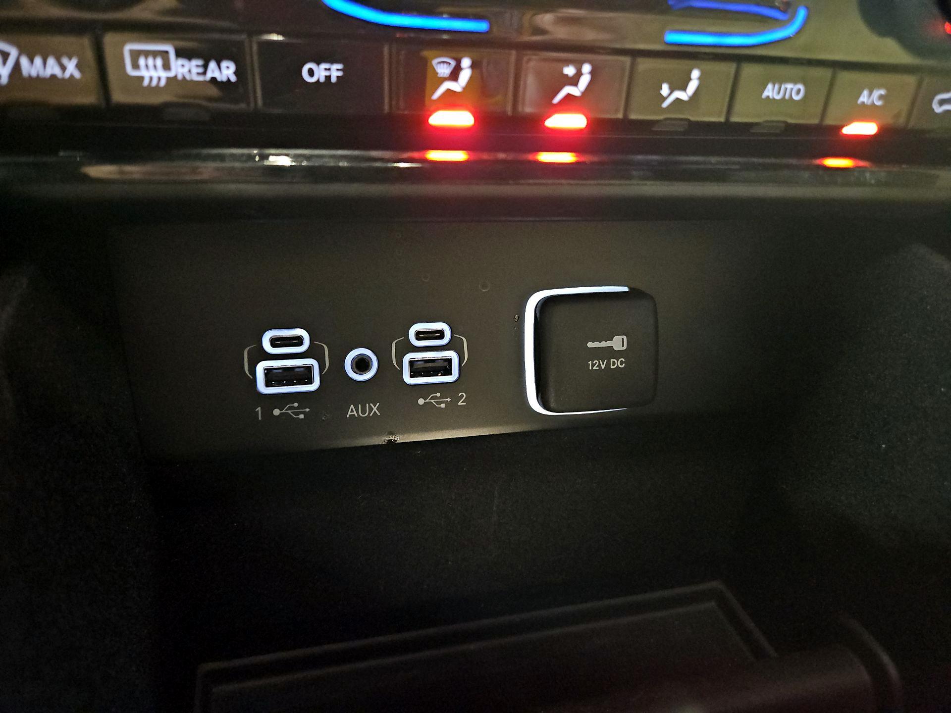 Thumbnail: 2023 Jeep Grand Cherokee - 19