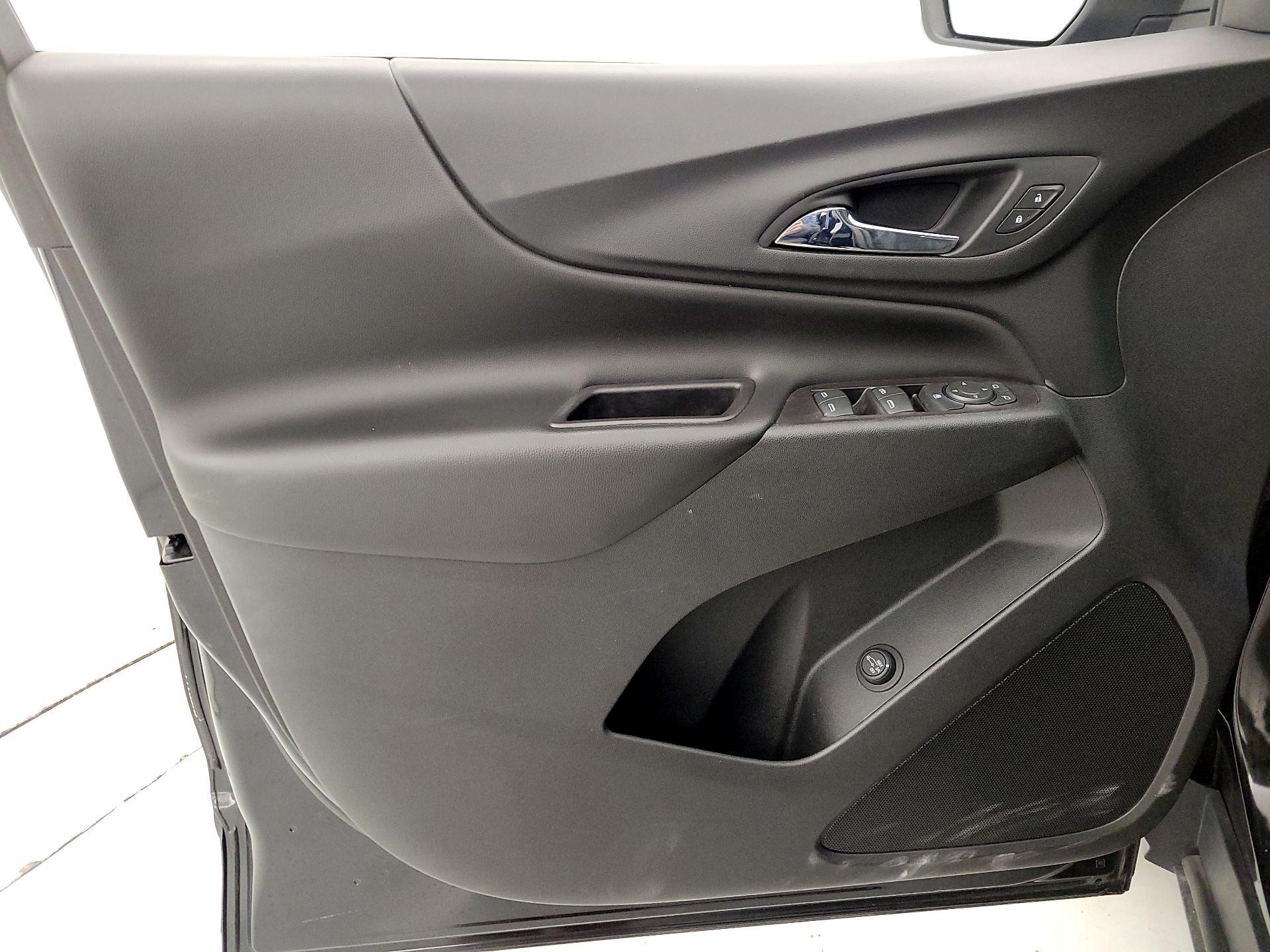 Thumbnail: 2020 Chevrolet Equinox - 12