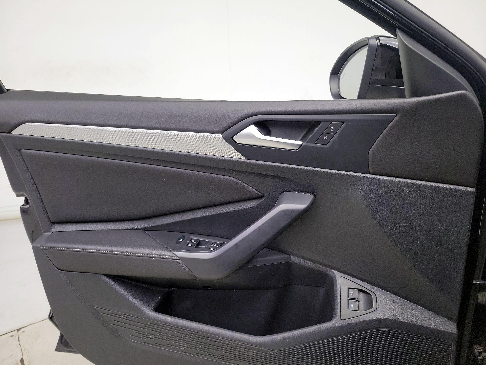 Thumbnail: 2024 Volkswagen Jetta - 12