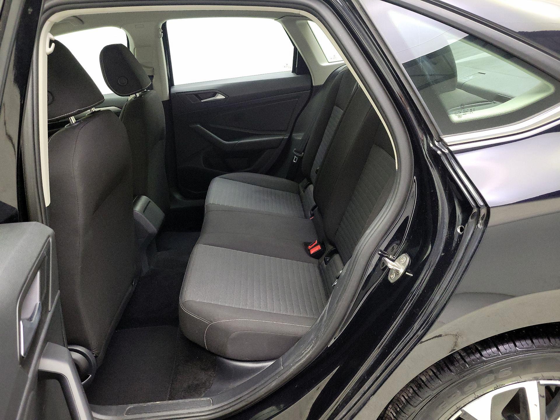 Thumbnail: 2024 Volkswagen Jetta - 19