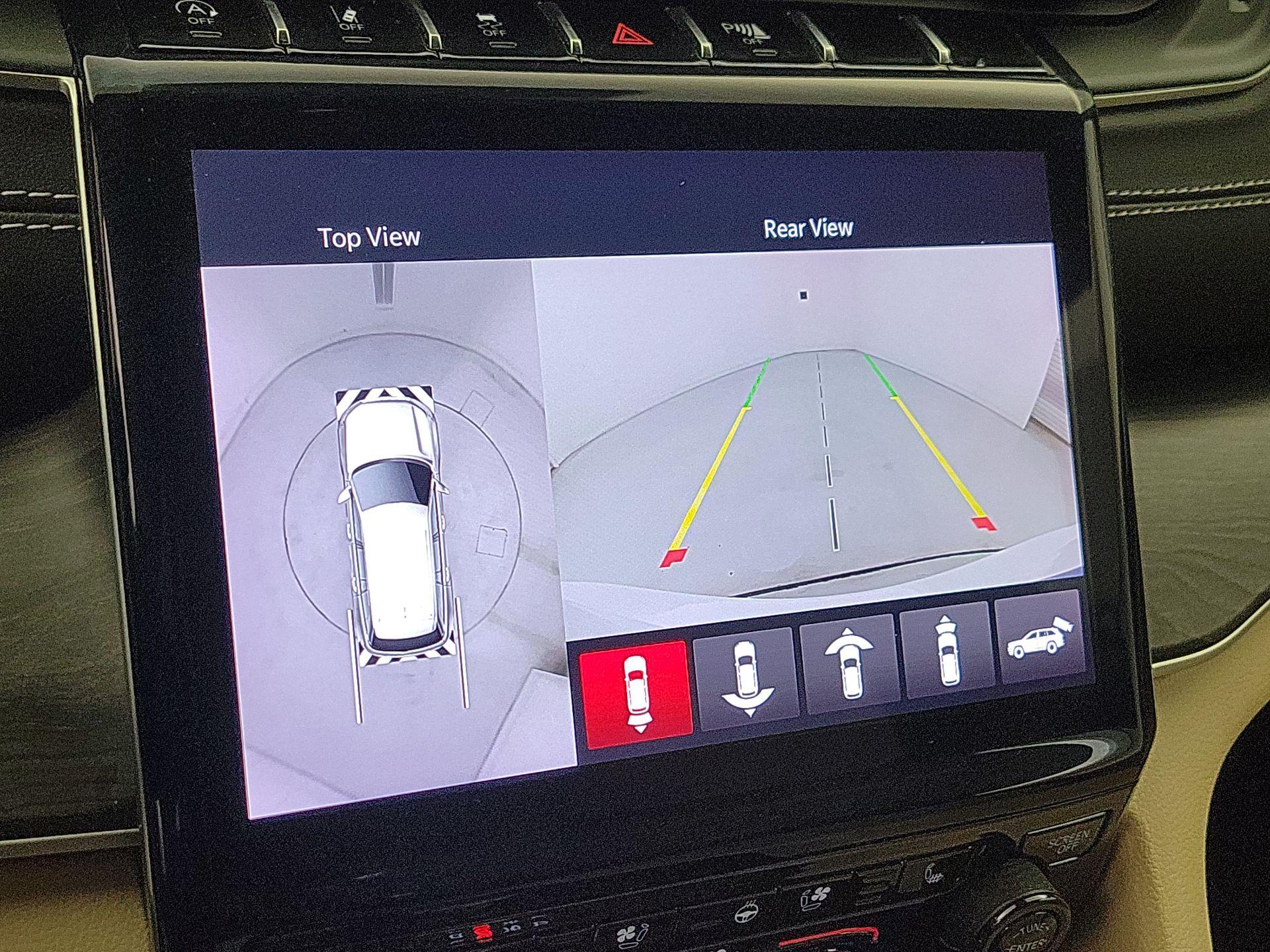 Thumbnail: 2023 Jeep Grand Cherokee - 15