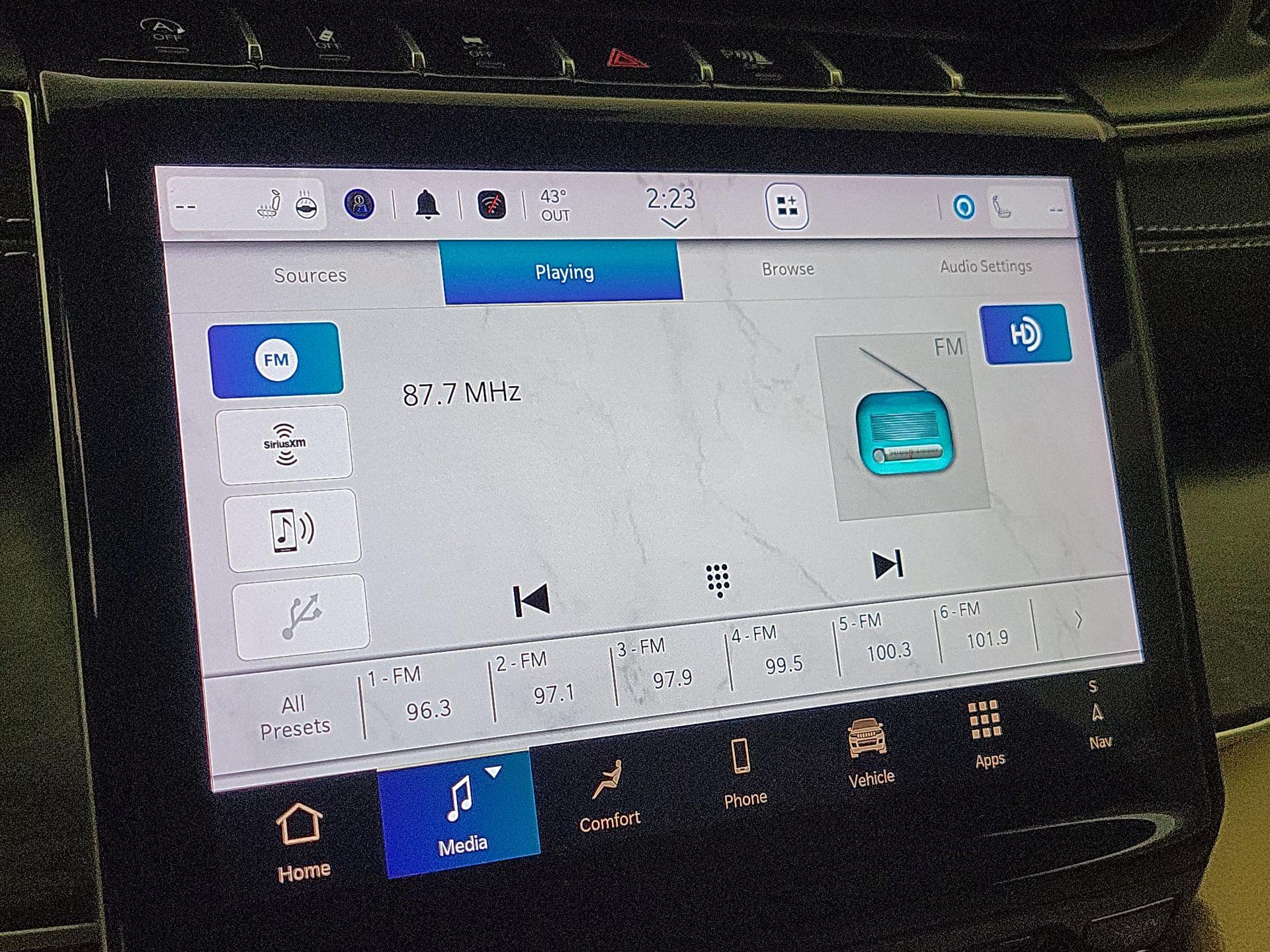 Thumbnail: 2023 Jeep Grand Cherokee - 16