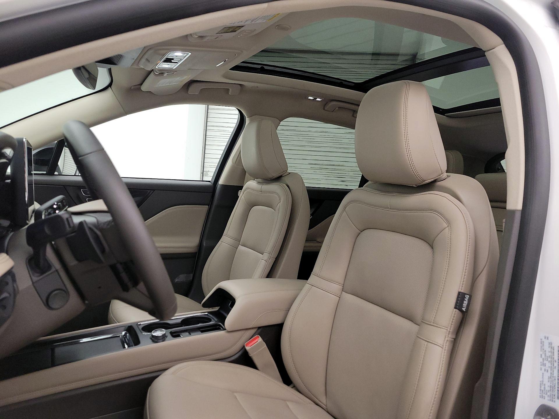 Thumbnail: 2024 Lincoln Corsair - 20